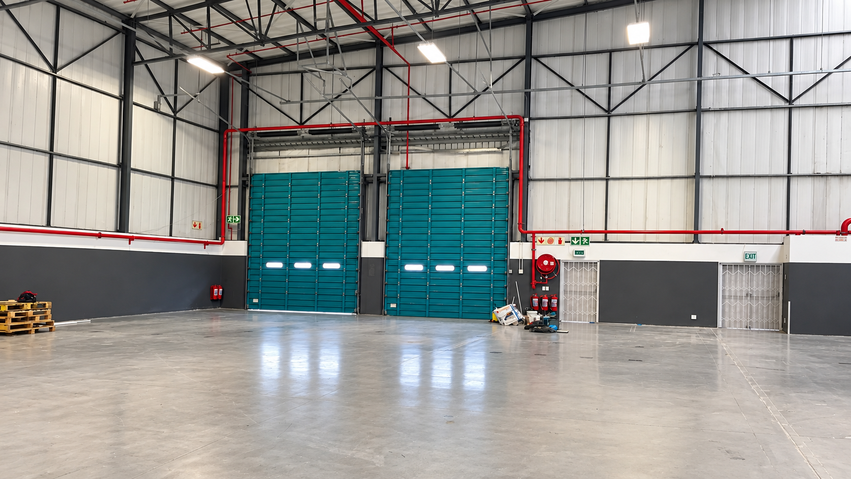 3 450m² Warehouse to rent at Ikhwezi Industrial Park in Epping Industrial
