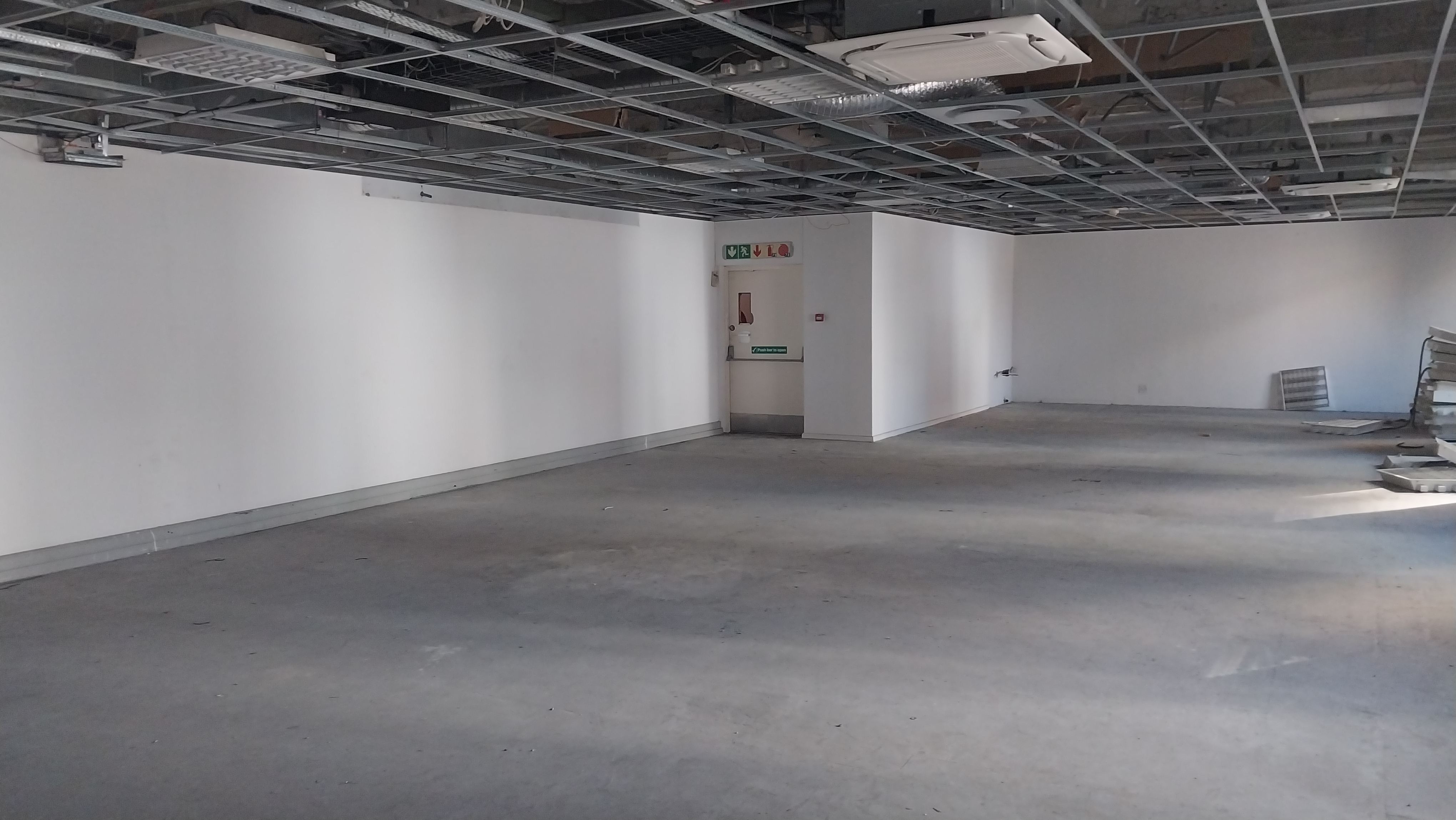 297m² Office Space to rent at Matador Centre in Cape Town CBD