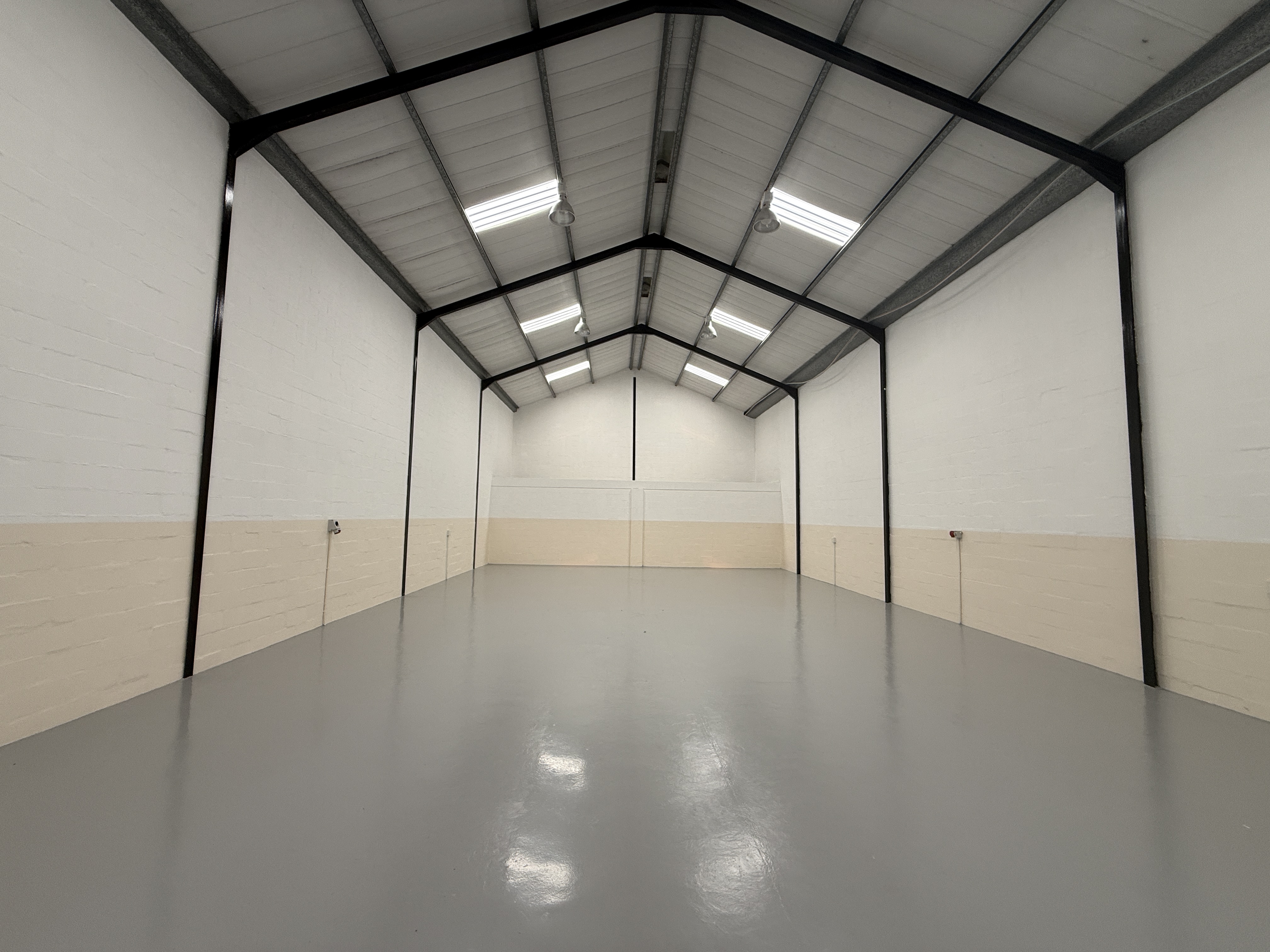 352m² Warehouse to rent at Meerlust Park - Asla Park in Strand