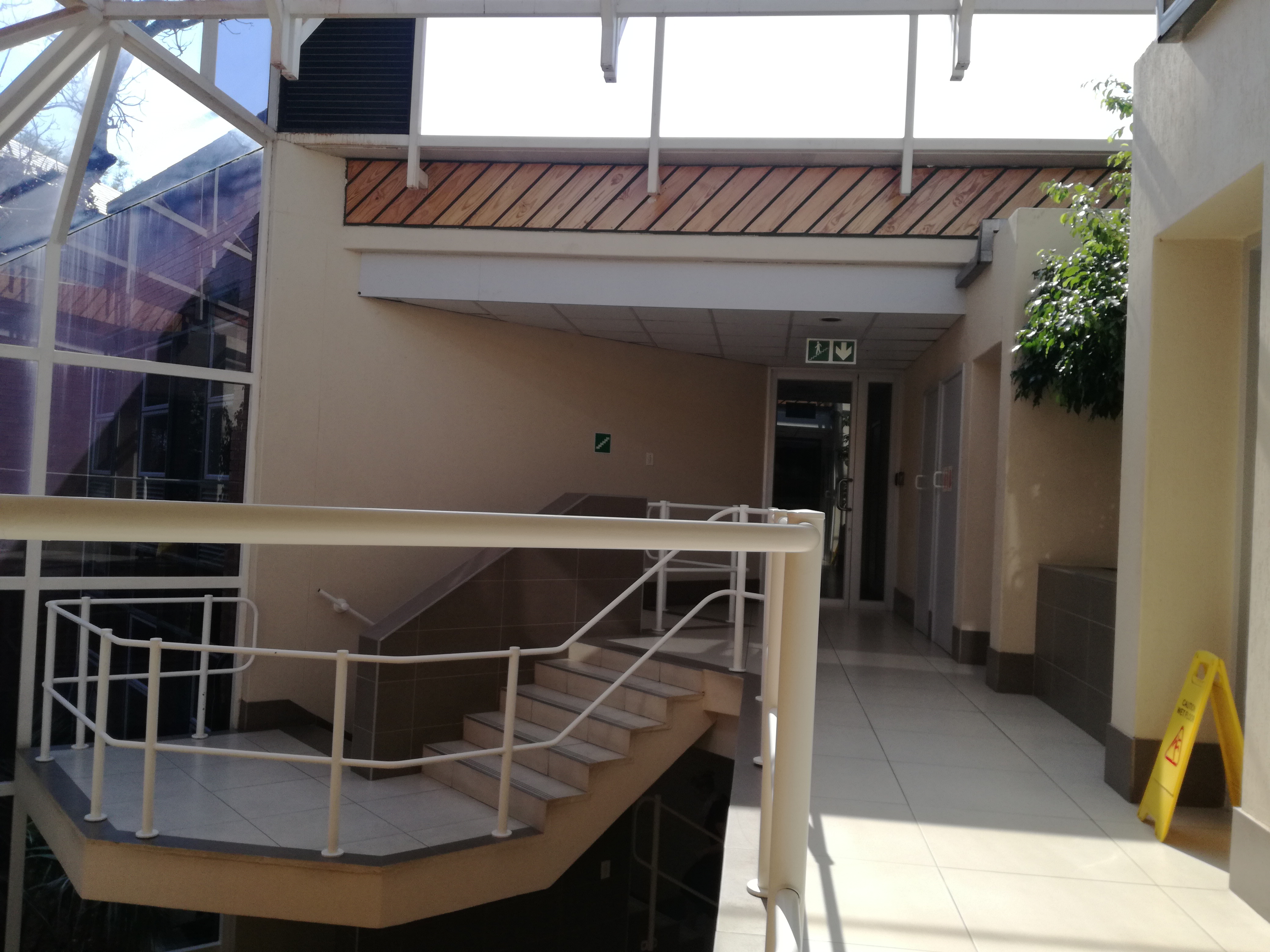 665m² Office Space to rent at Oakfields in Ferndale