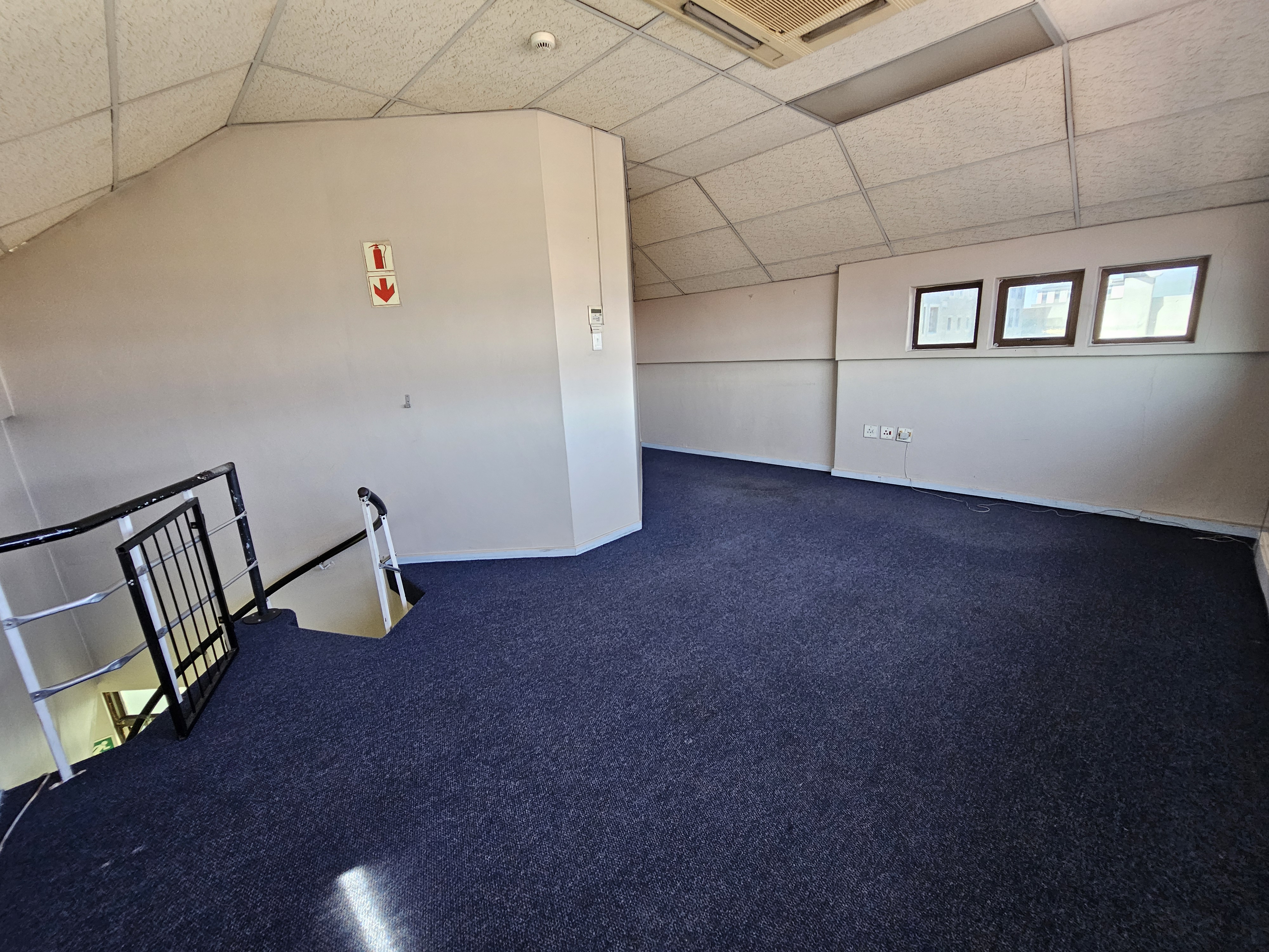 604m² Office Space to rent at Omni Park in Bo Oakdale