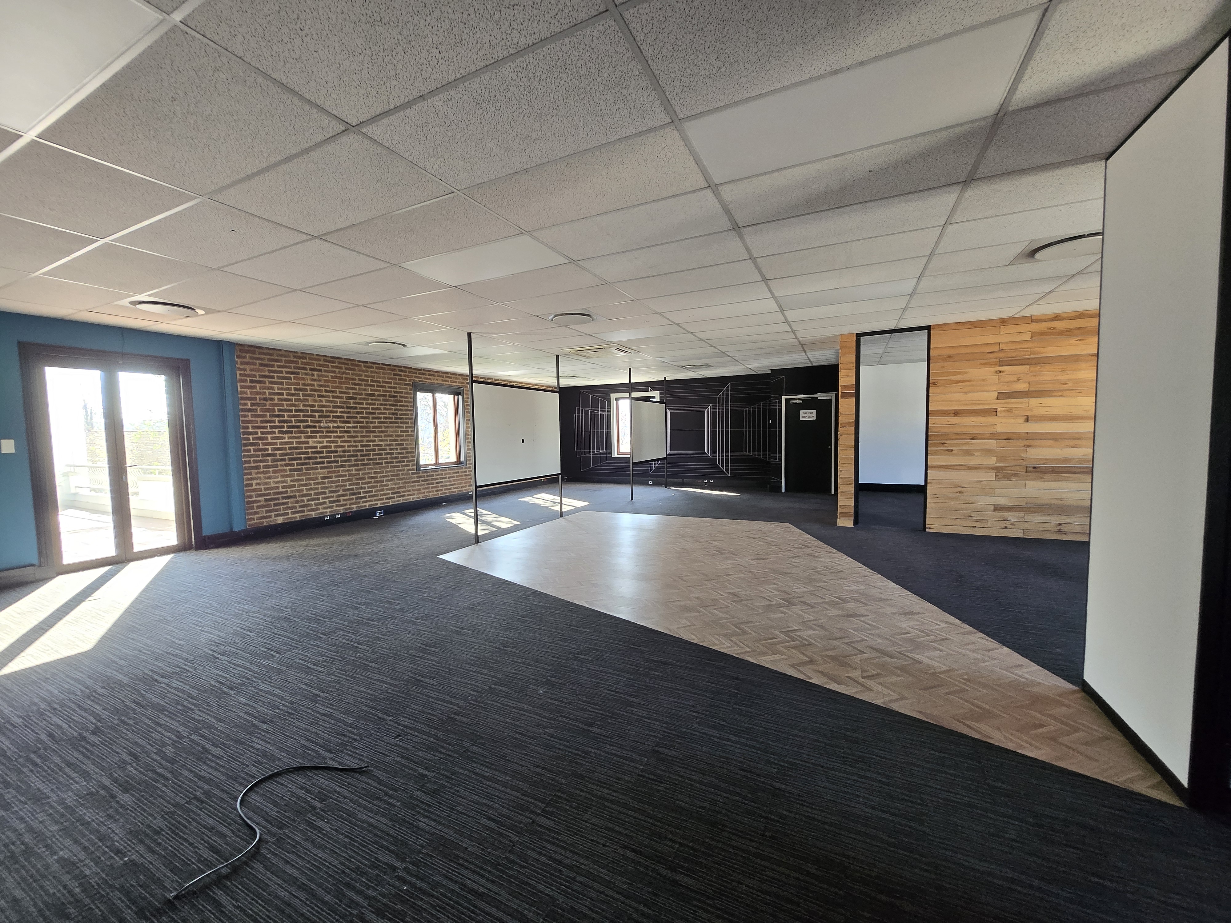 1 627m² Office Space to rent at Pinmill Farm in Sandown JHB