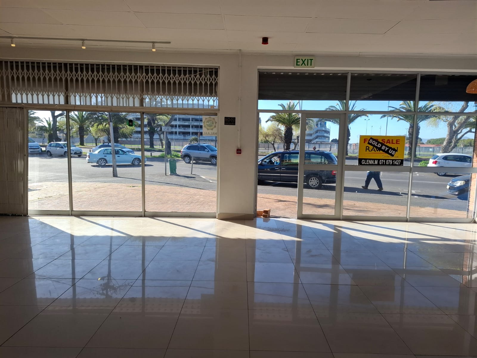 Retail Shops to rent at Royker Centre in Athlone