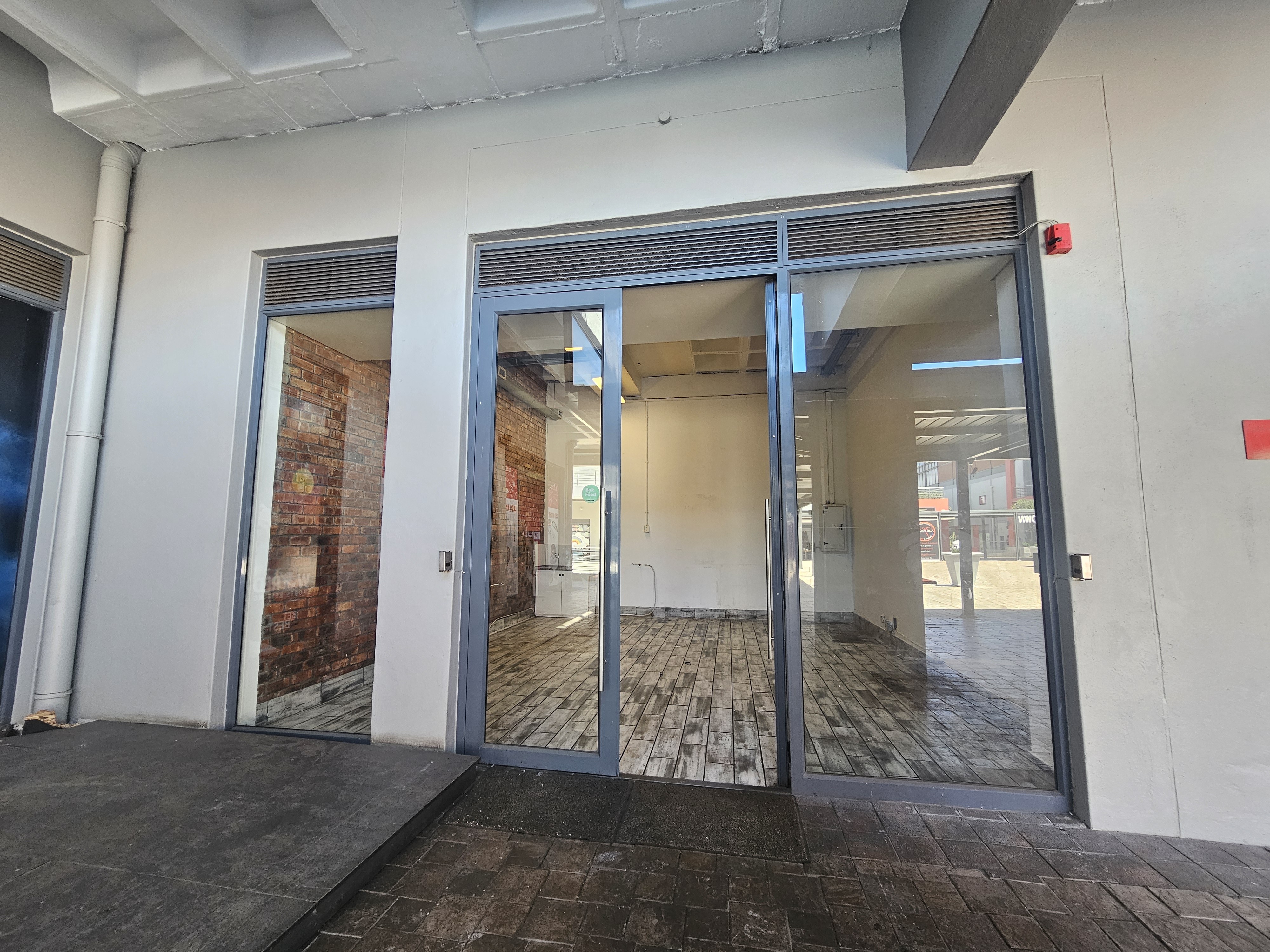 113m² Retail Shops to rent at Sable Square in Sanddrift