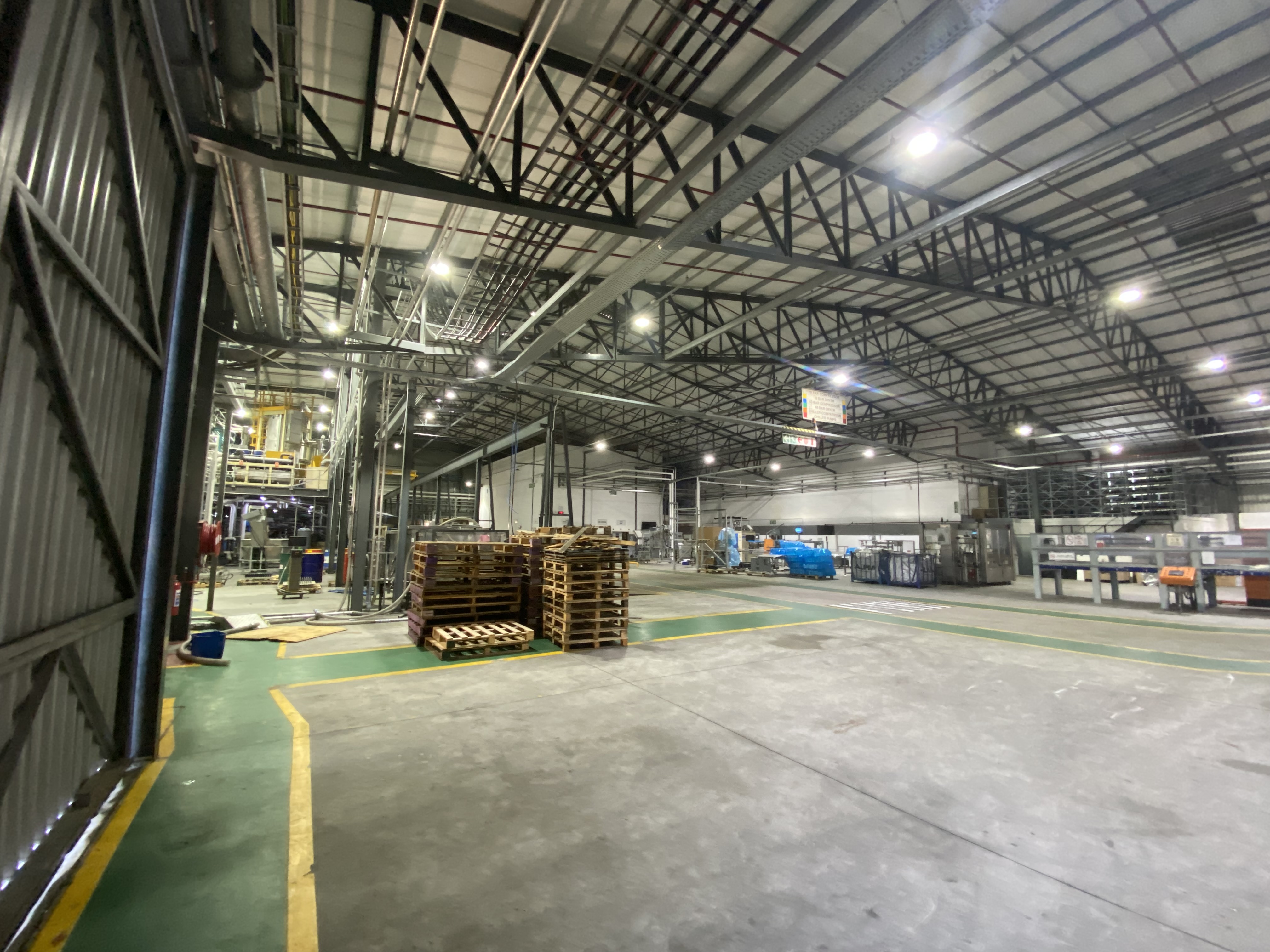 Warehouse to rent at 4 Stuart Close - Somerset West Business Park in Somerset West