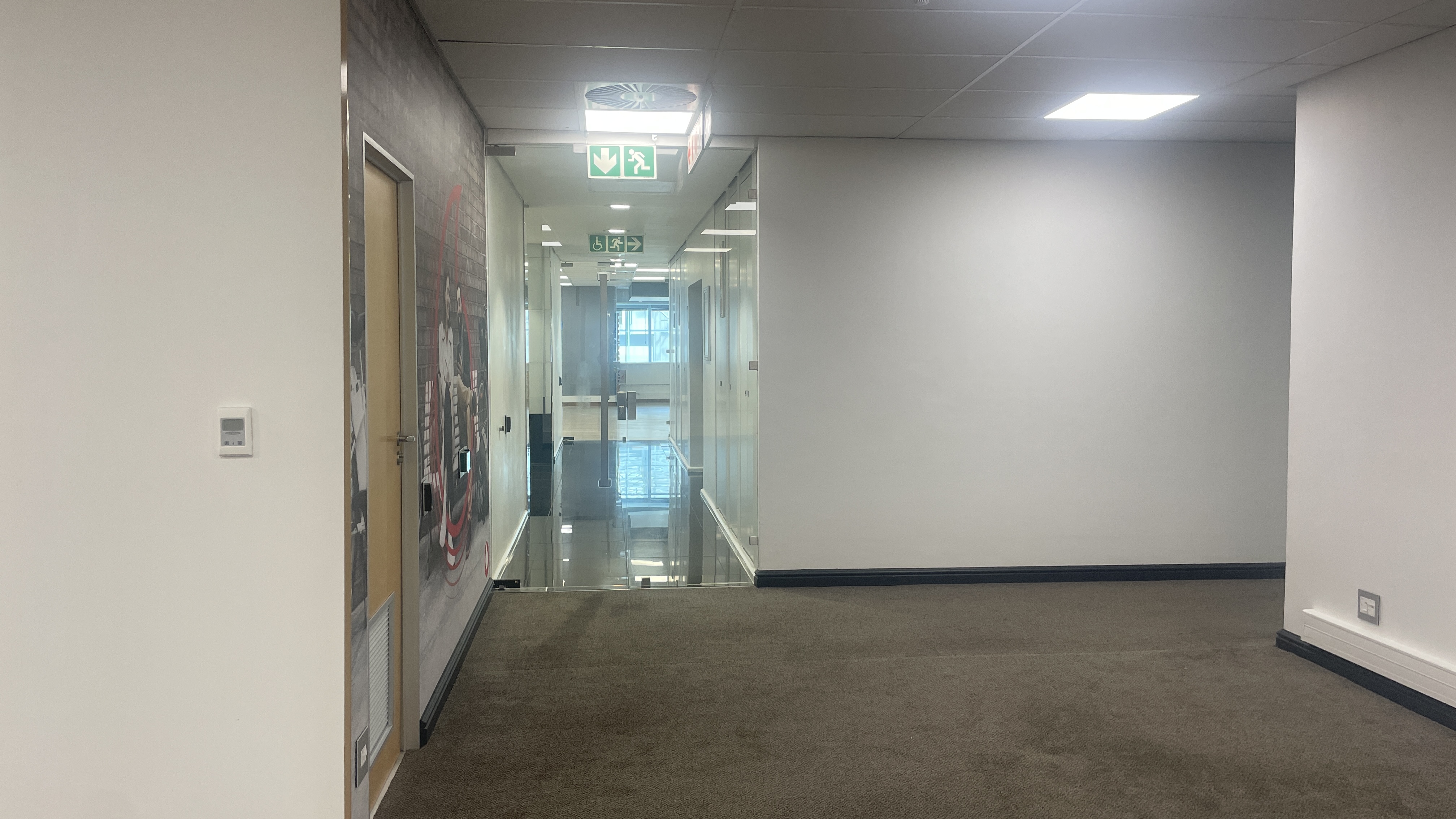 950m² Office Space to rent at The Towers  - Ex Standard Bank Centre in Cape Town CBD