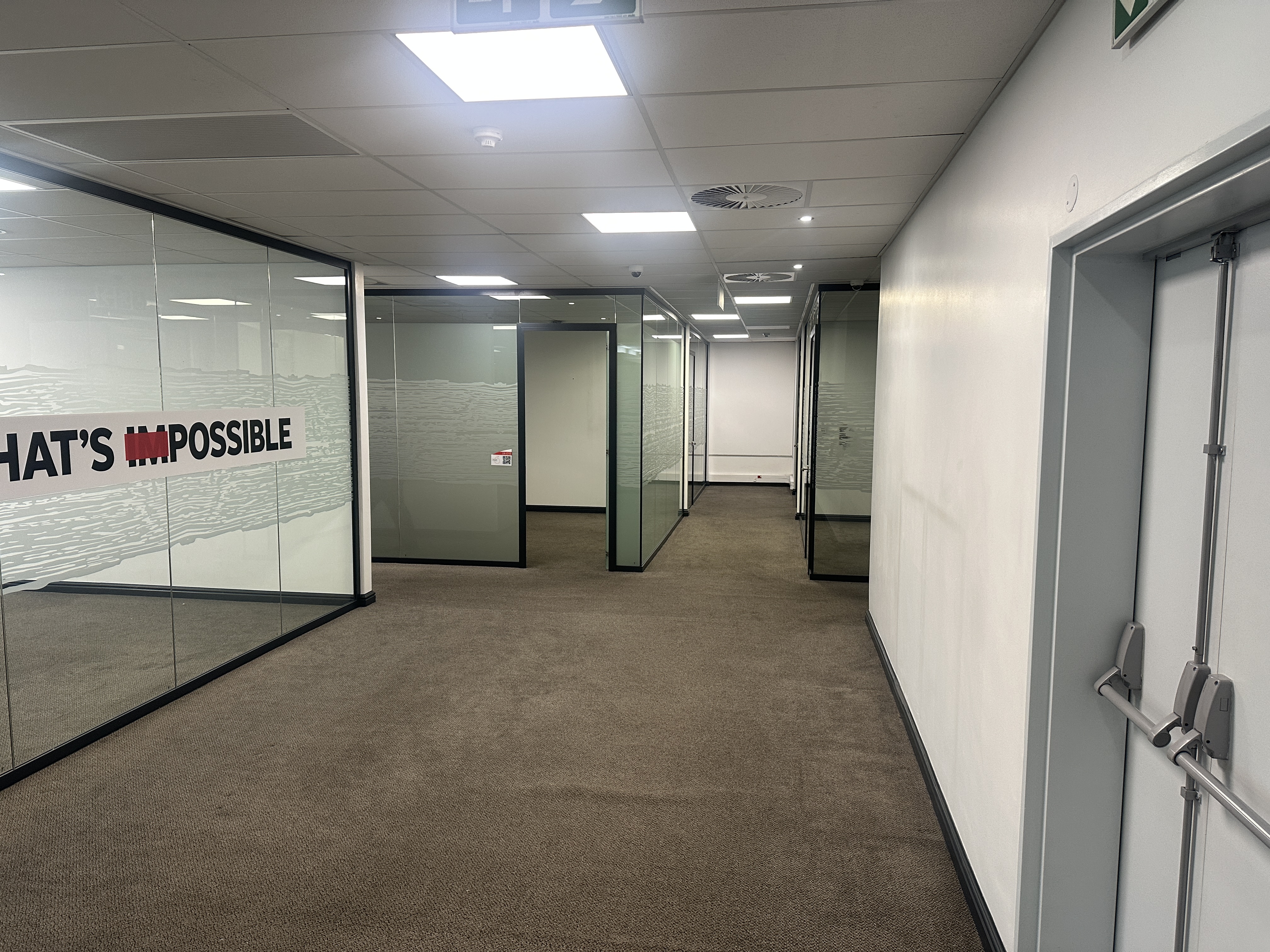 950m² Office Space to rent at The Towers  - Ex Standard Bank Centre in Cape Town CBD