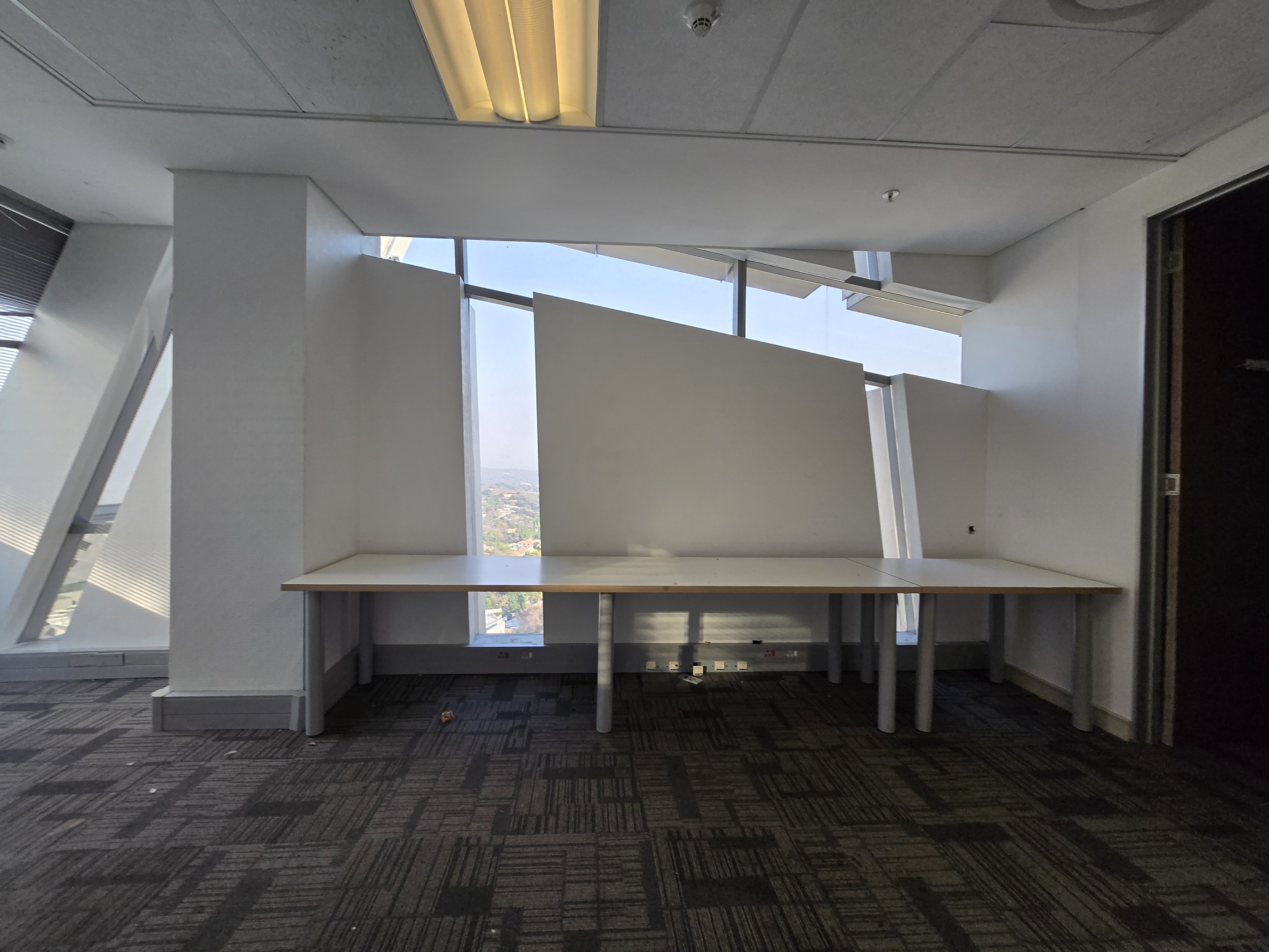 520m² Office Space to rent at The Towers in Sandton Central