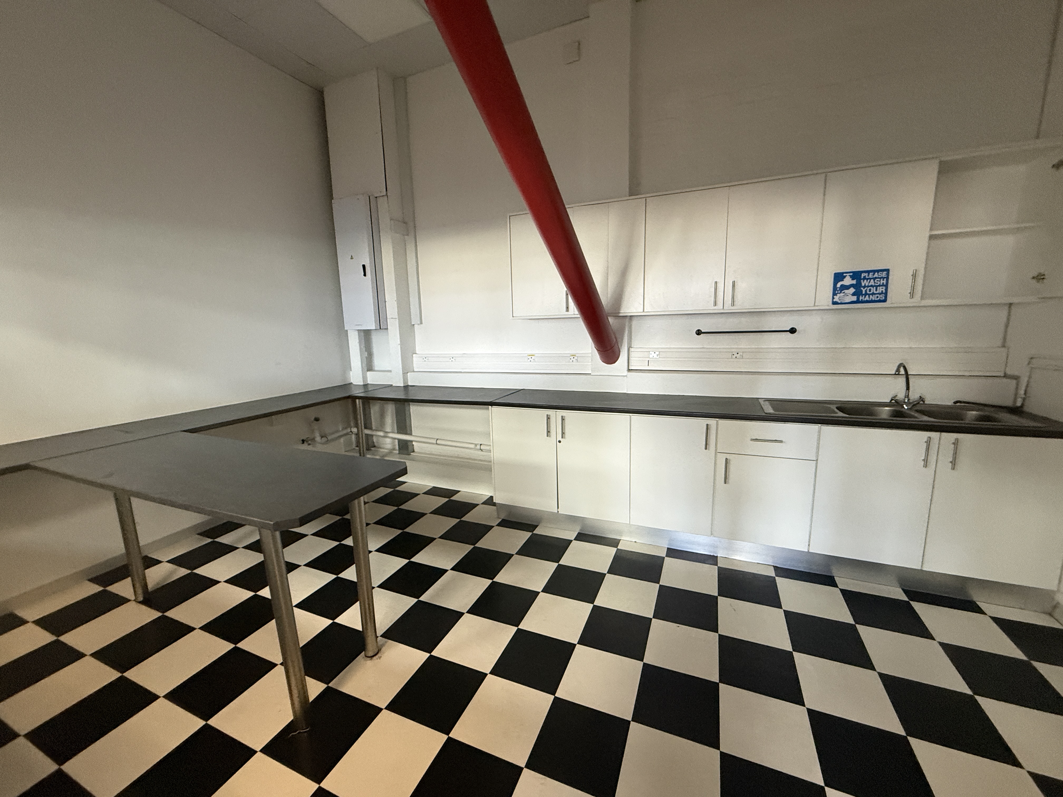 477m² Office Space to rent at The Waverley Business Park in Observatory