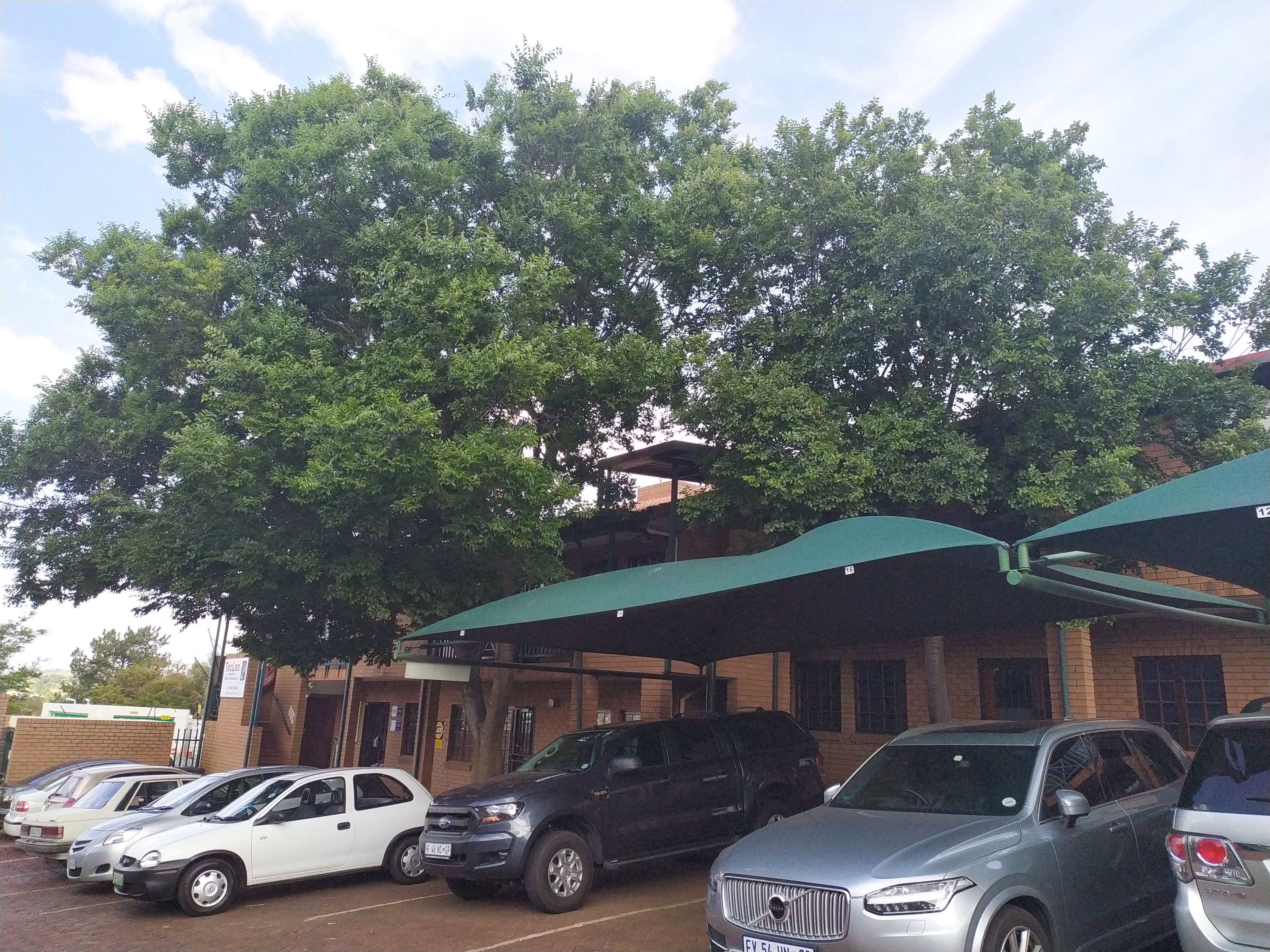 101m² Office Space to rent at Uitzicht Park in Highveld