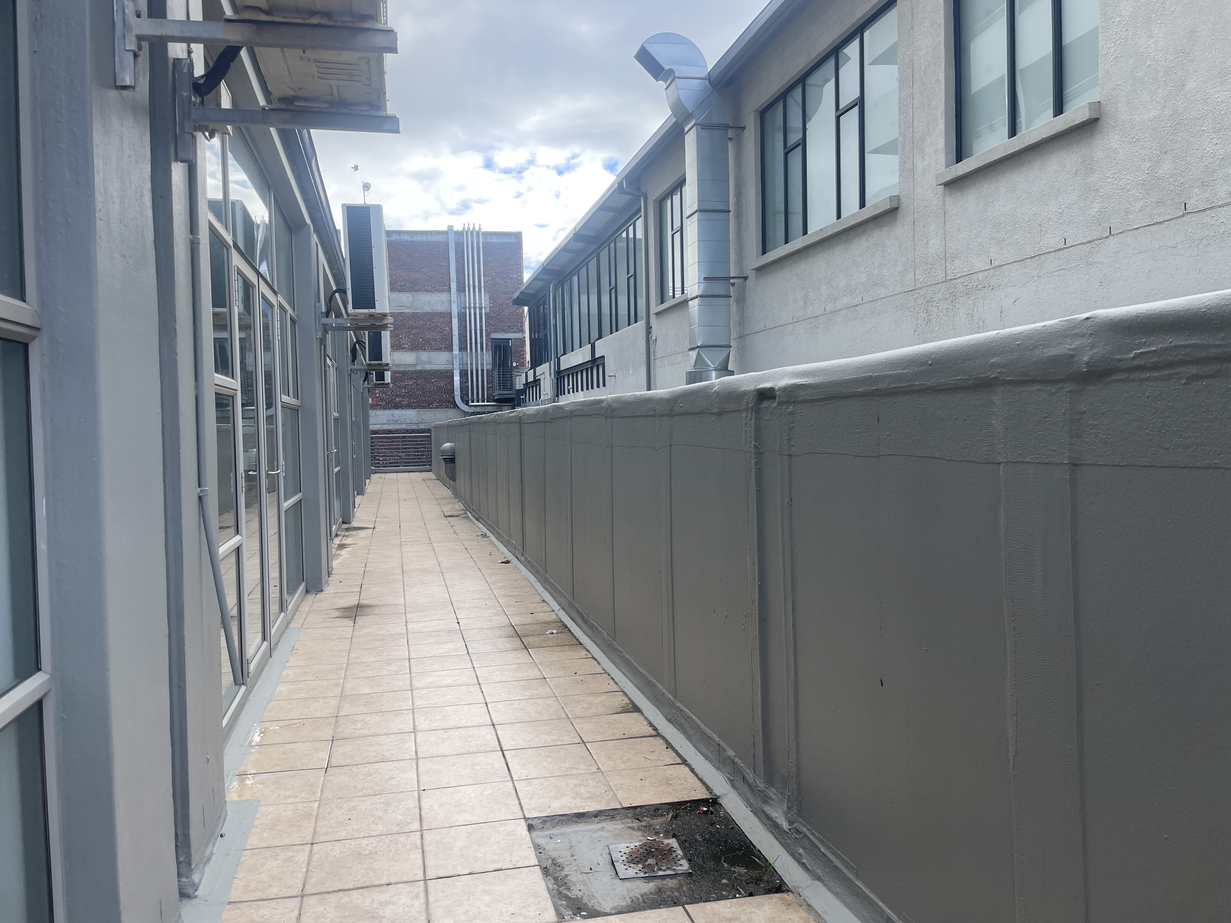 343m² Office Space to rent at Upper East Side in Salt River