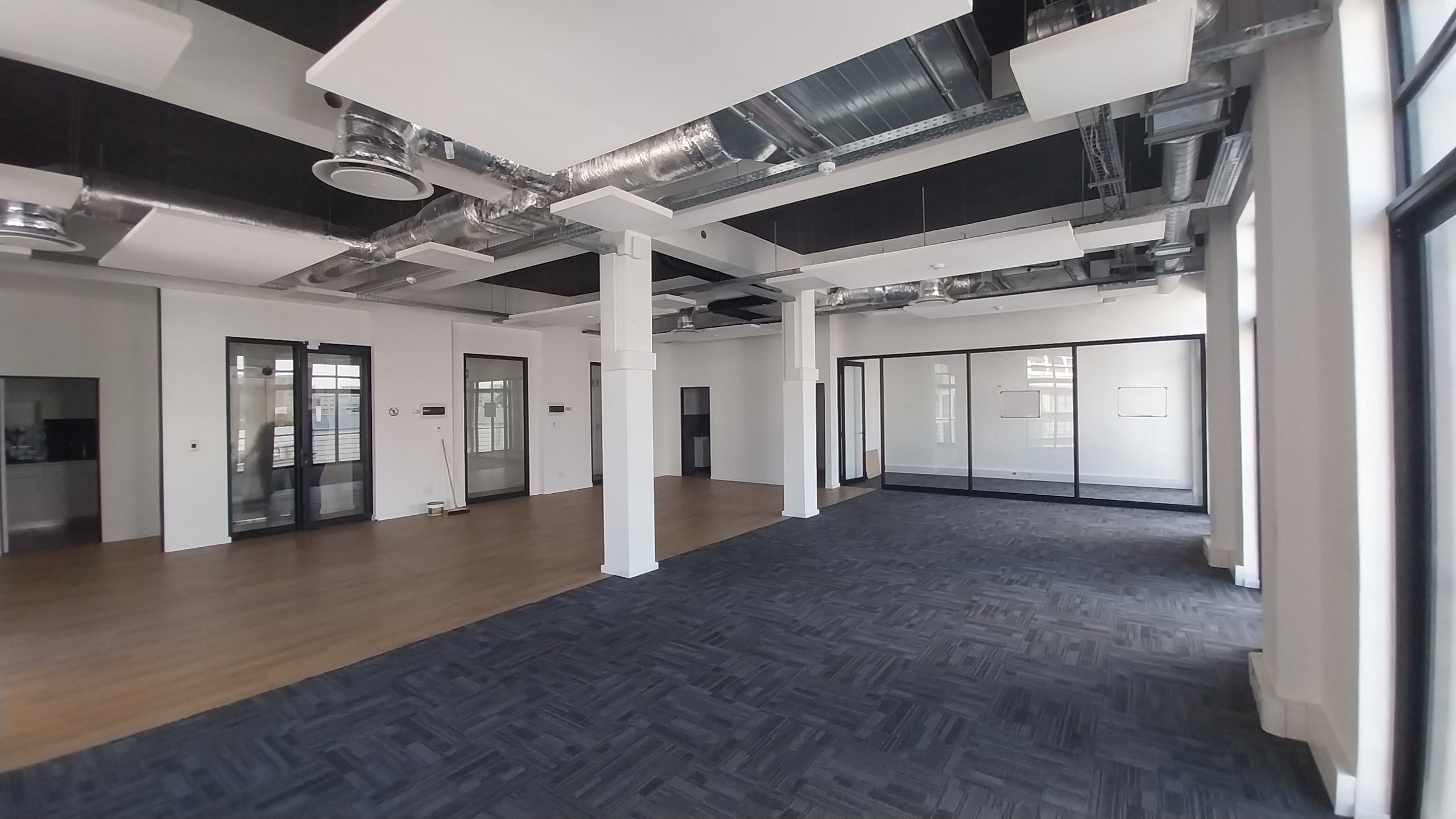 215m² Office Space to rent at 172 Long Street in Cape Town CBD