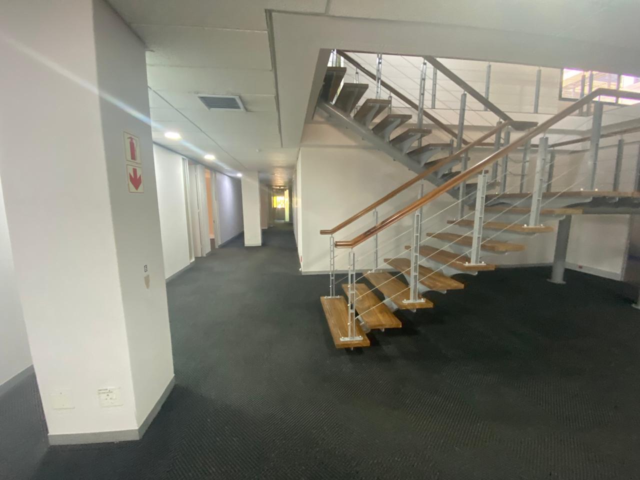 924m² Office Space to rent at Golf Park in Mowbray
