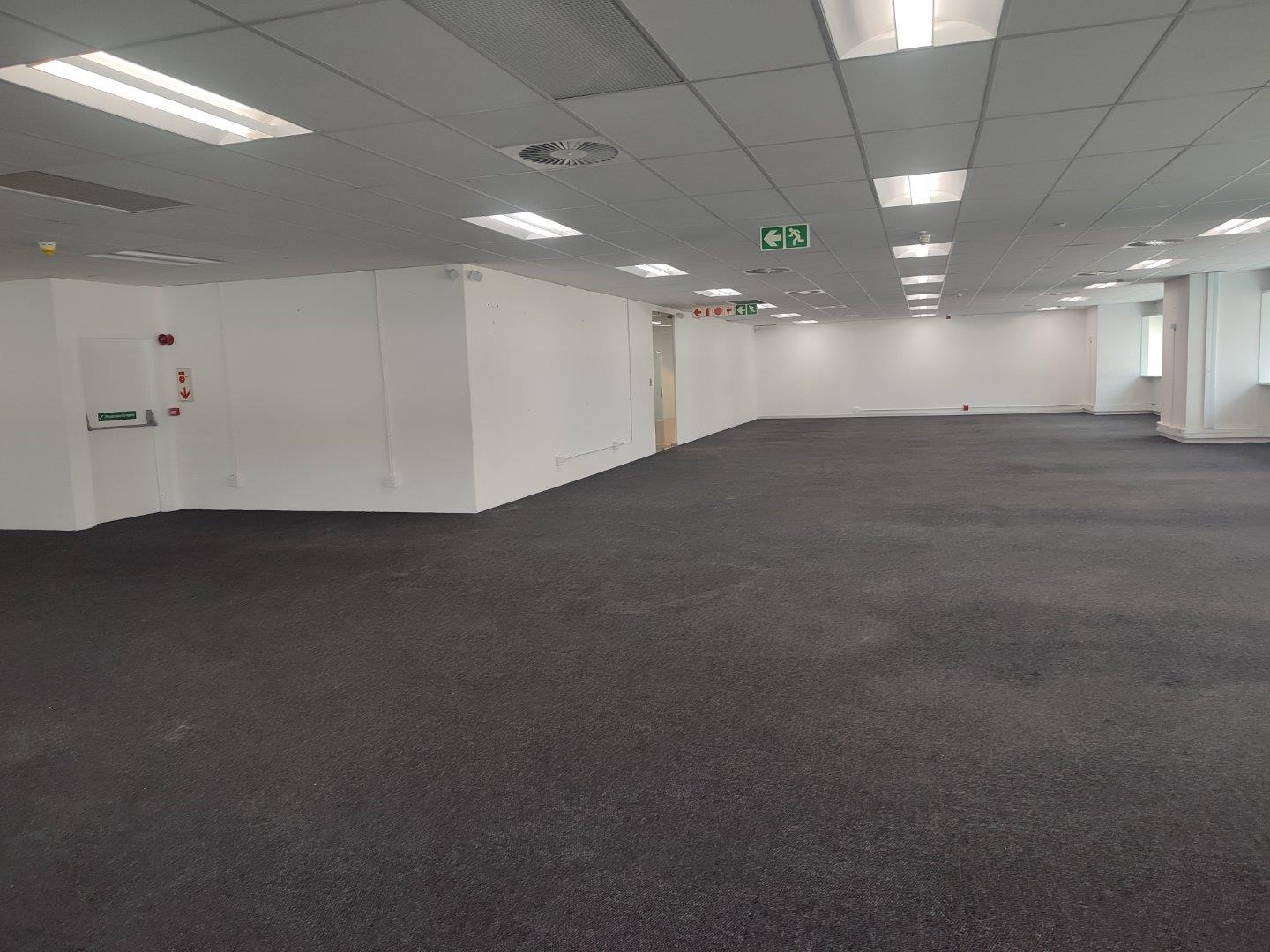450m² Office Space to rent at The Towers  - Ex Standard Bank Centre in Cape Town CBD