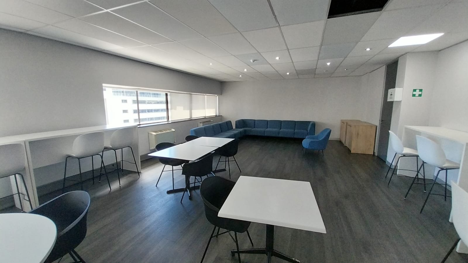 1 516m² Office Space to rent at 22 Long Street in Cape Town CBD