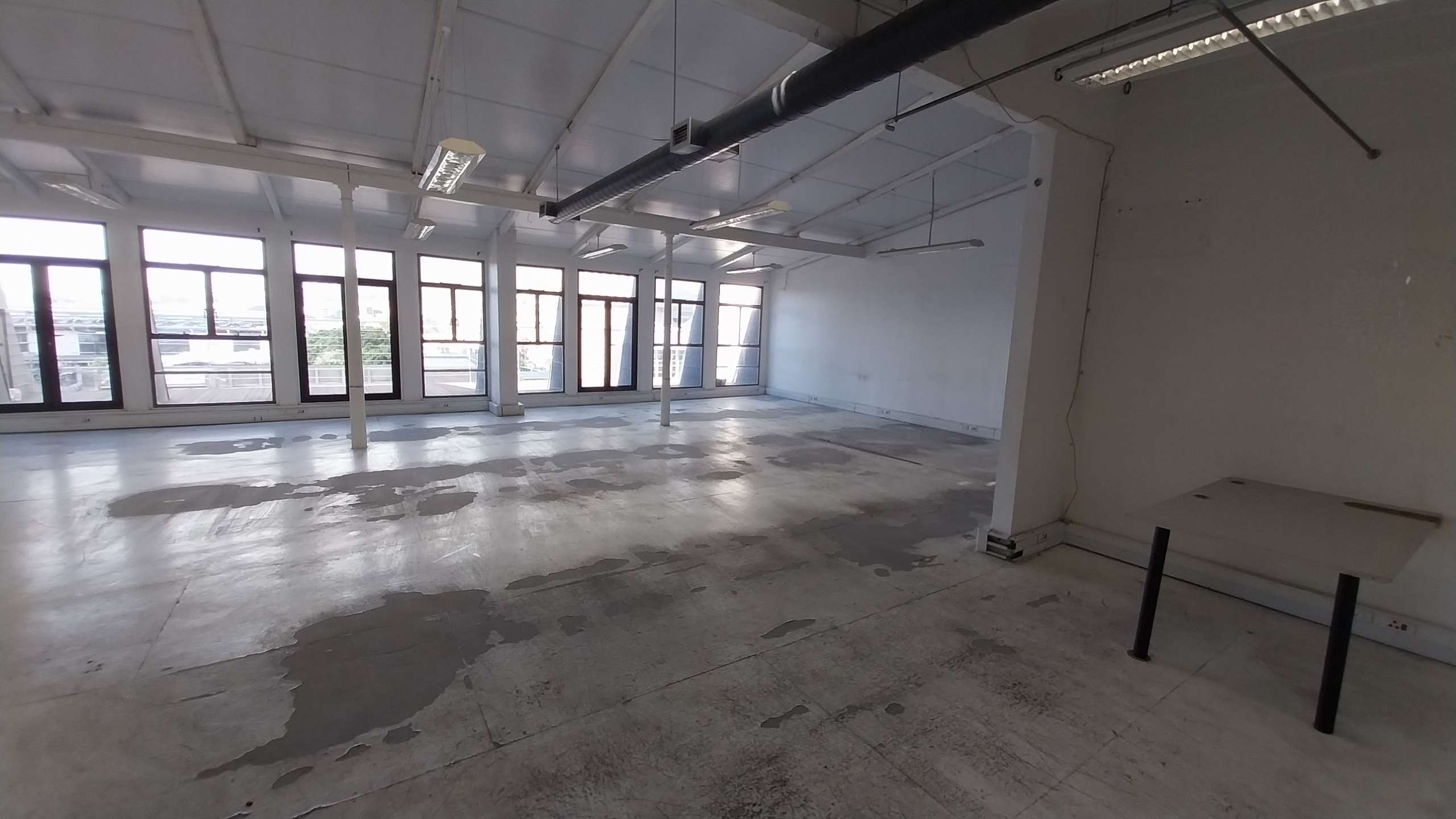 195m² Office Space to rent at 32 St Georges Mall in Cape Town CBD