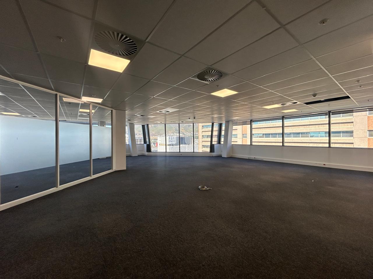 625m² Office Space to rent at 35 Lower Long Street in Cape Town CBD
