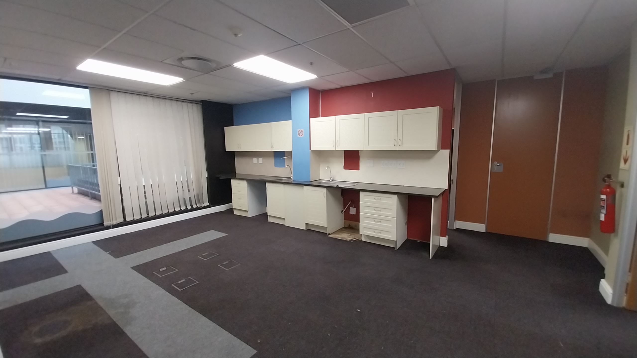 648m² Office Space to rent at 5 St Georges Mall in Cape Town CBD