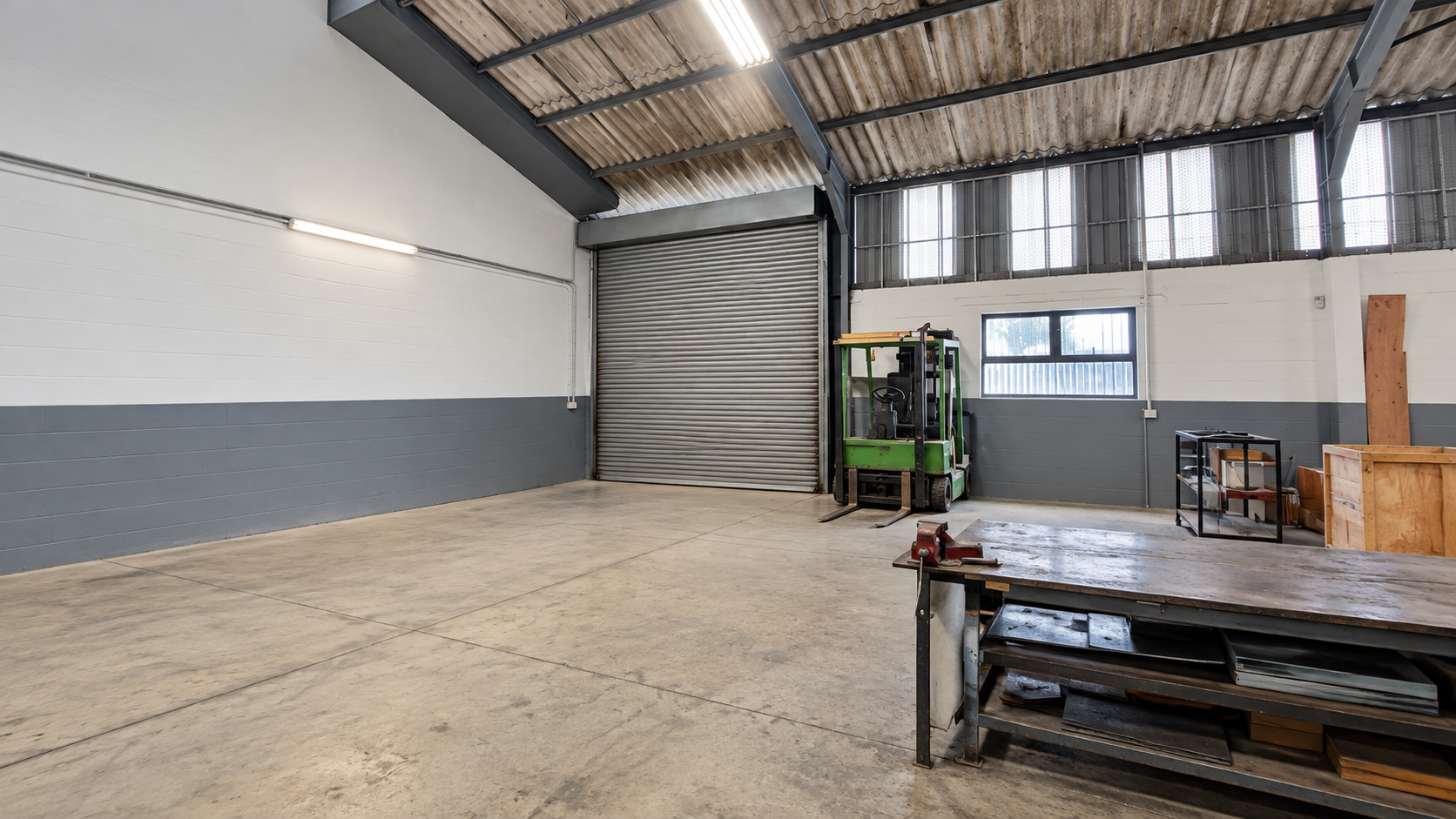 1 382m² Warehouse to rent at 99 Bofors Circle in Epping Industrial