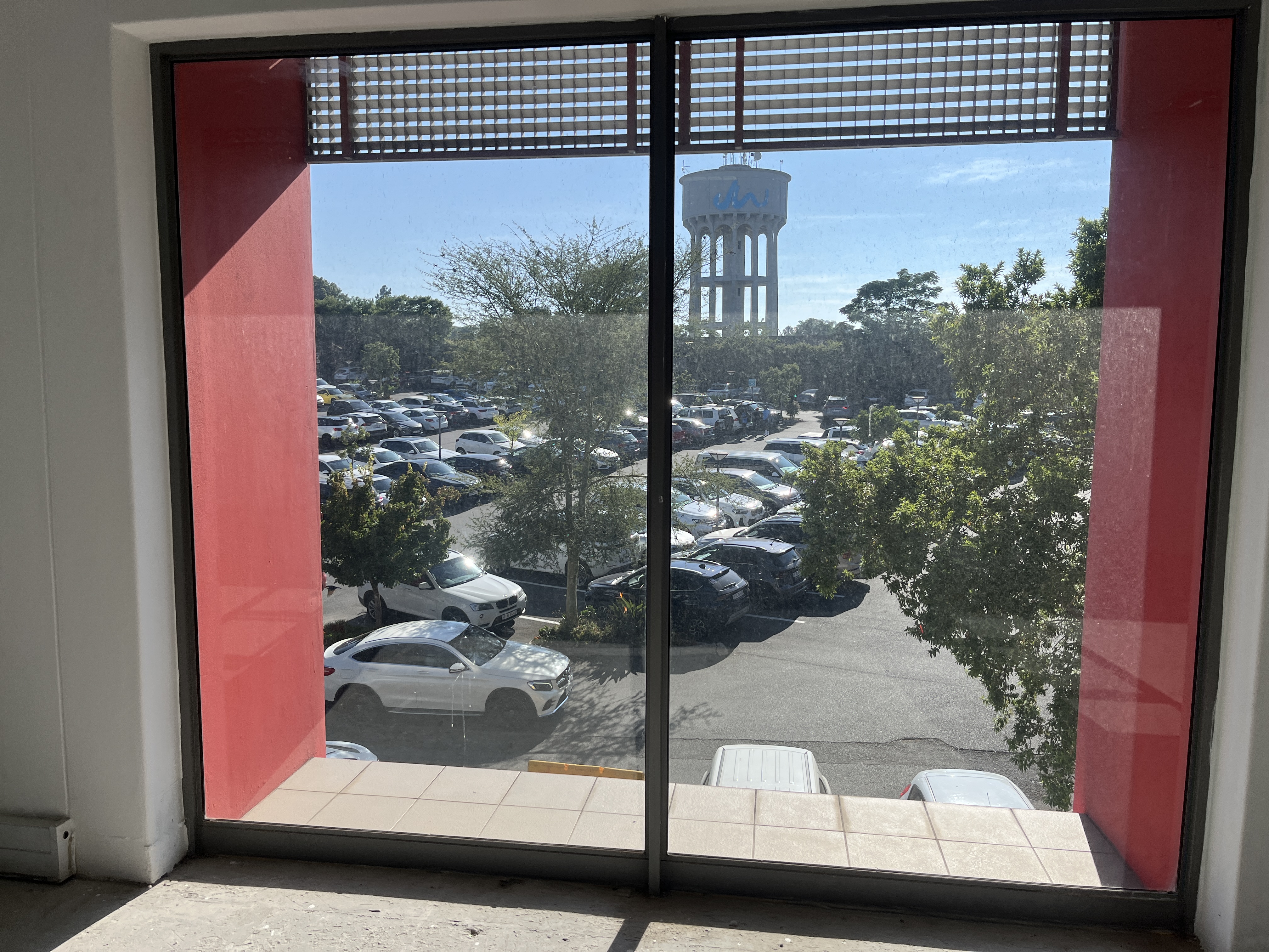 235m² Retail Shops to rent at Cross Place in Bryanston