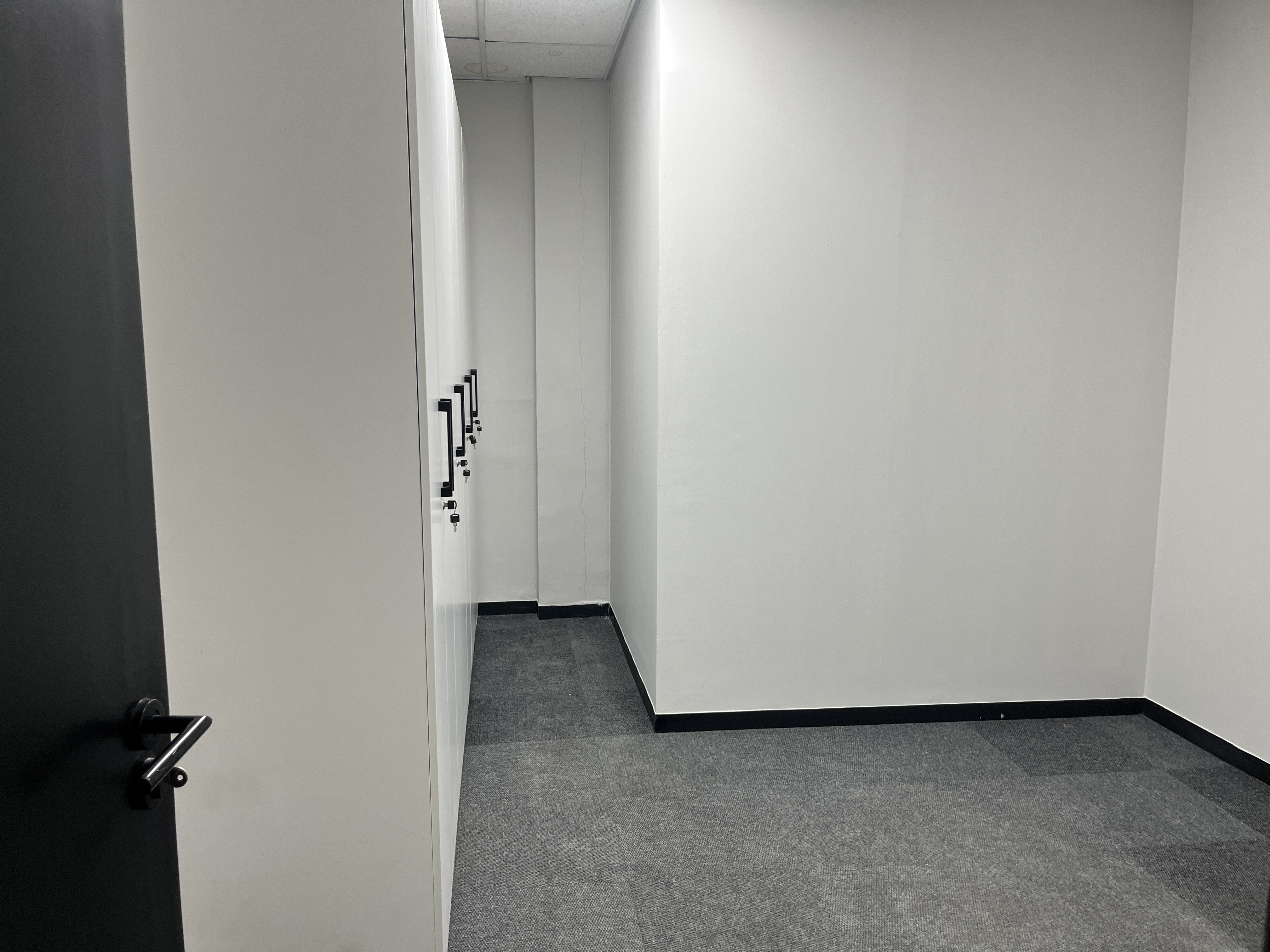 428m² Office Space to rent at Design Quarter Retail Offices in Fourways
