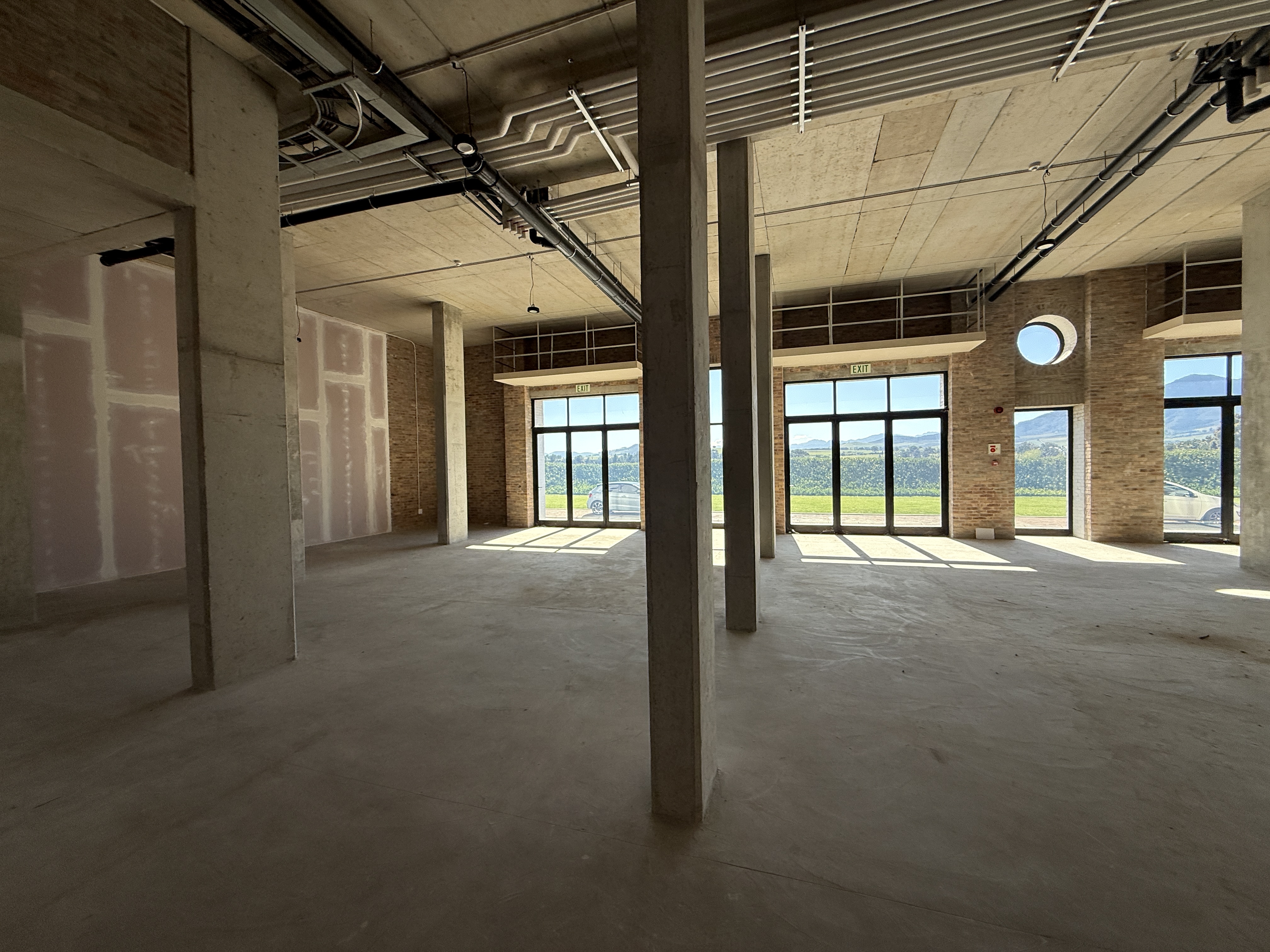 317m² Retail Shops to rent at Devonbosch - Stellenbosch in Stellenbosch