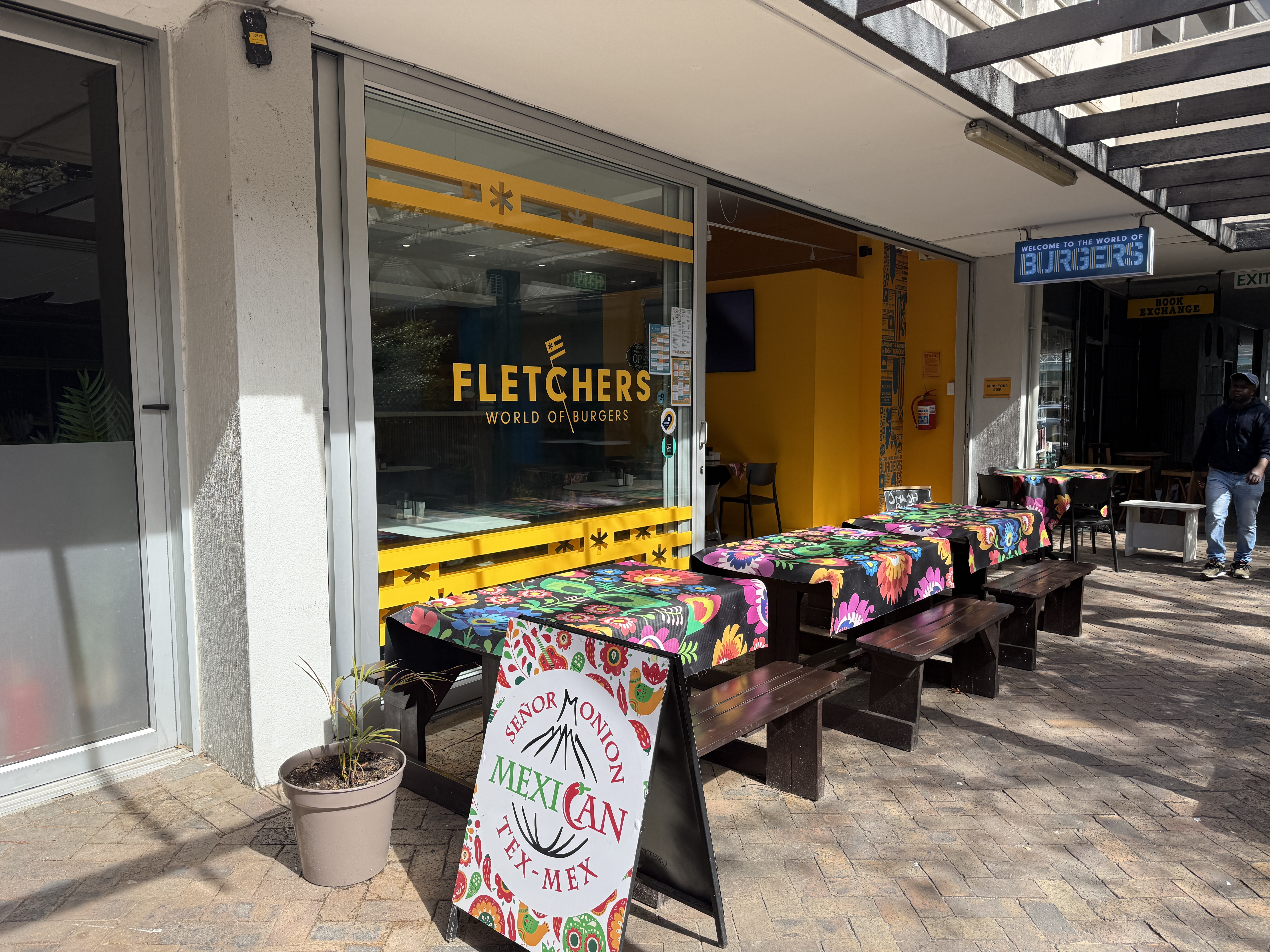 56m² Retail Shops to rent at Fountain Square - Somerset West in Somerset West