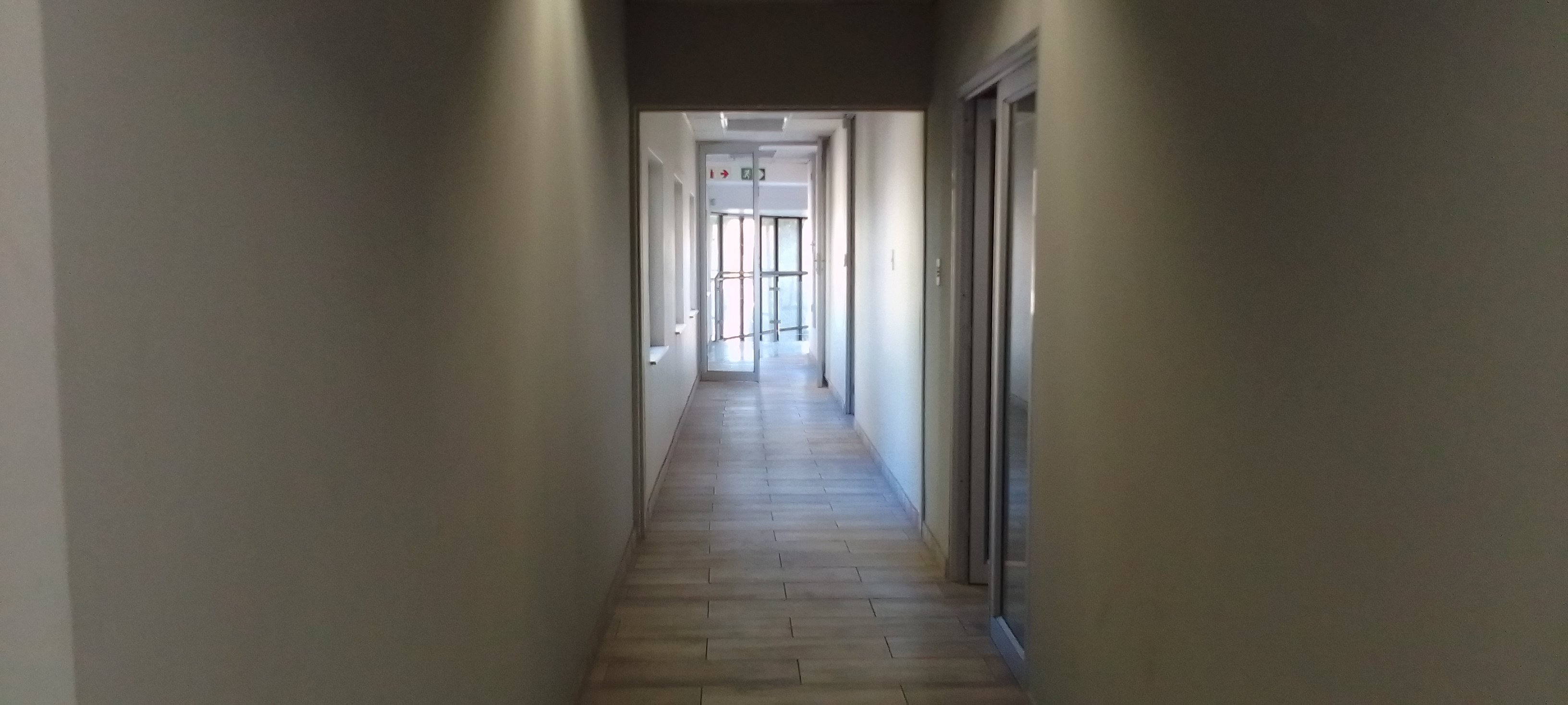 1 880m² Office Space to rent at Glomail Head Office in Vorna Valley