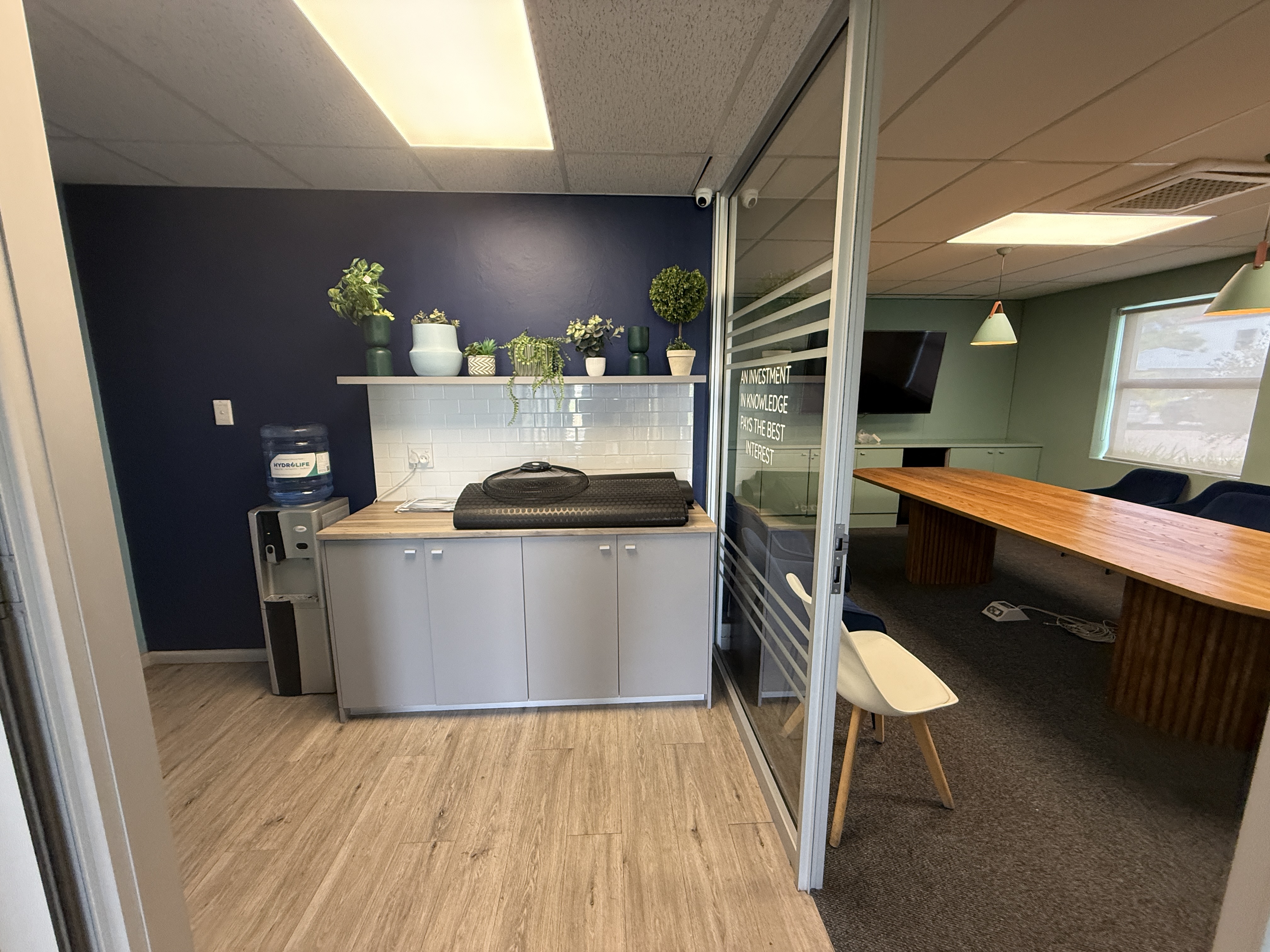 544m² Office Space to rent at Greenford Office Estate Phase 1 in Kenilworth