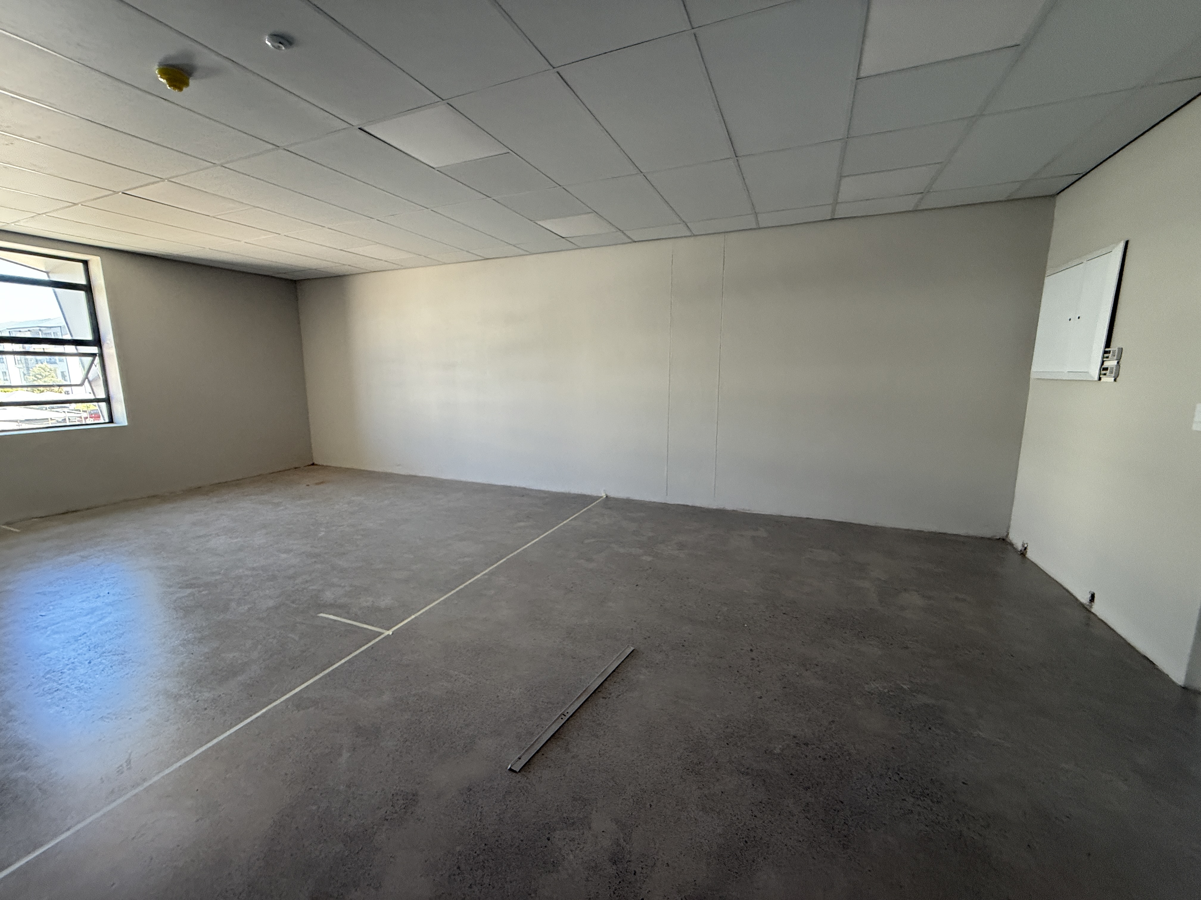 92m² Office Space to rent at Halo Medical Suites Paardevlei in Paardevlei