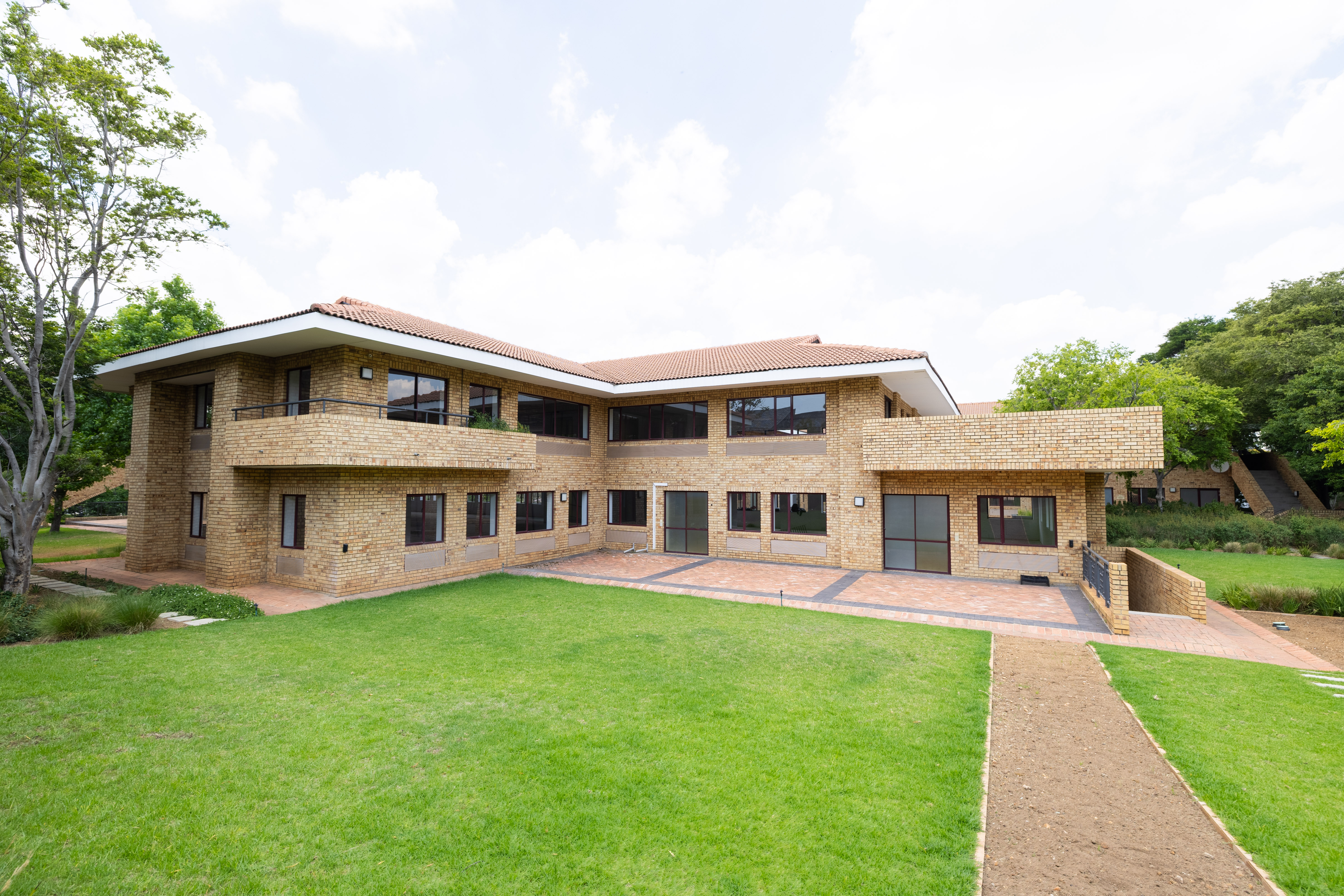 779m² Office Space to rent at Kernick House in Midrand