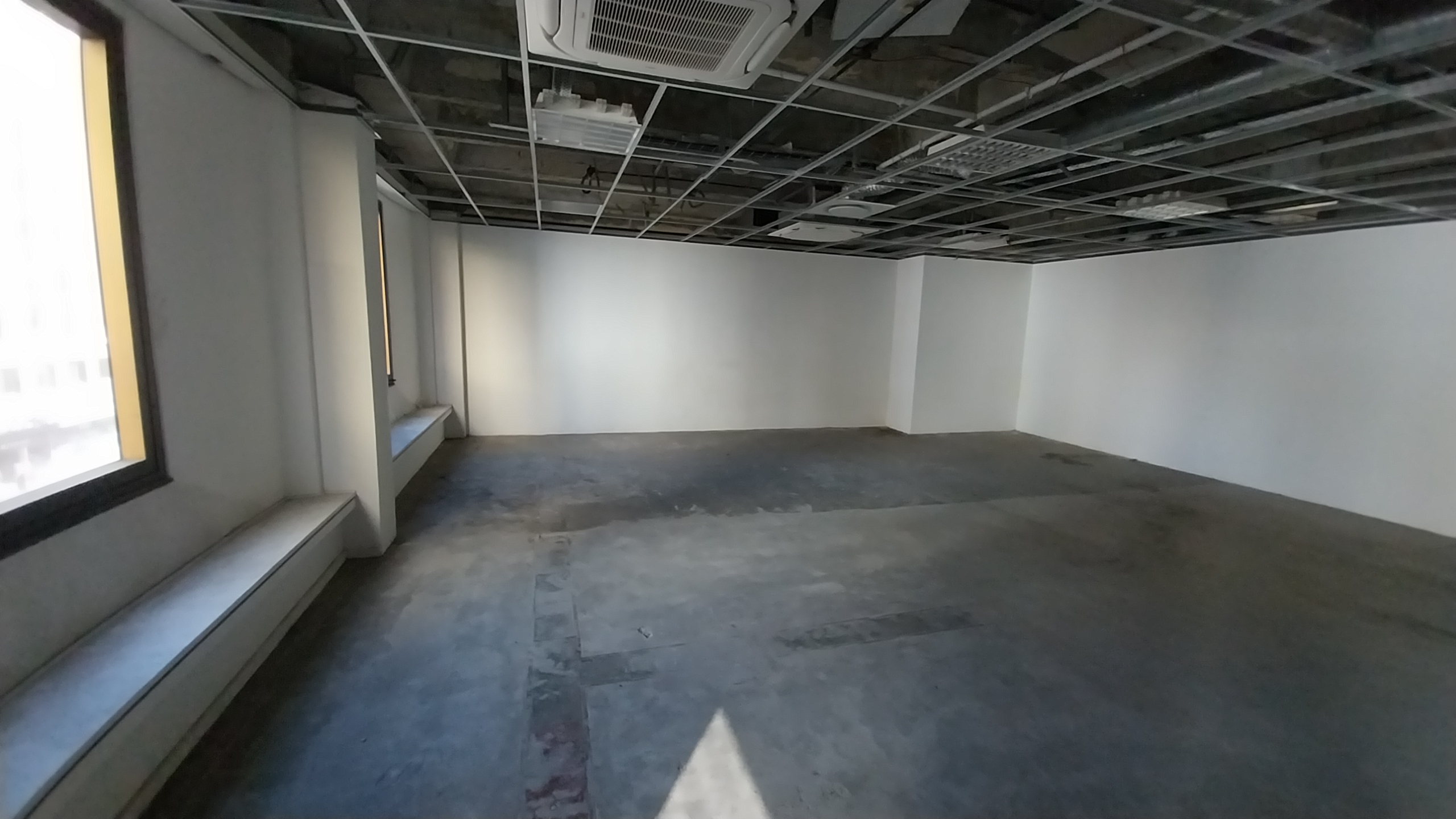 297m² Office Space to rent at Matador Centre in Cape Town CBD