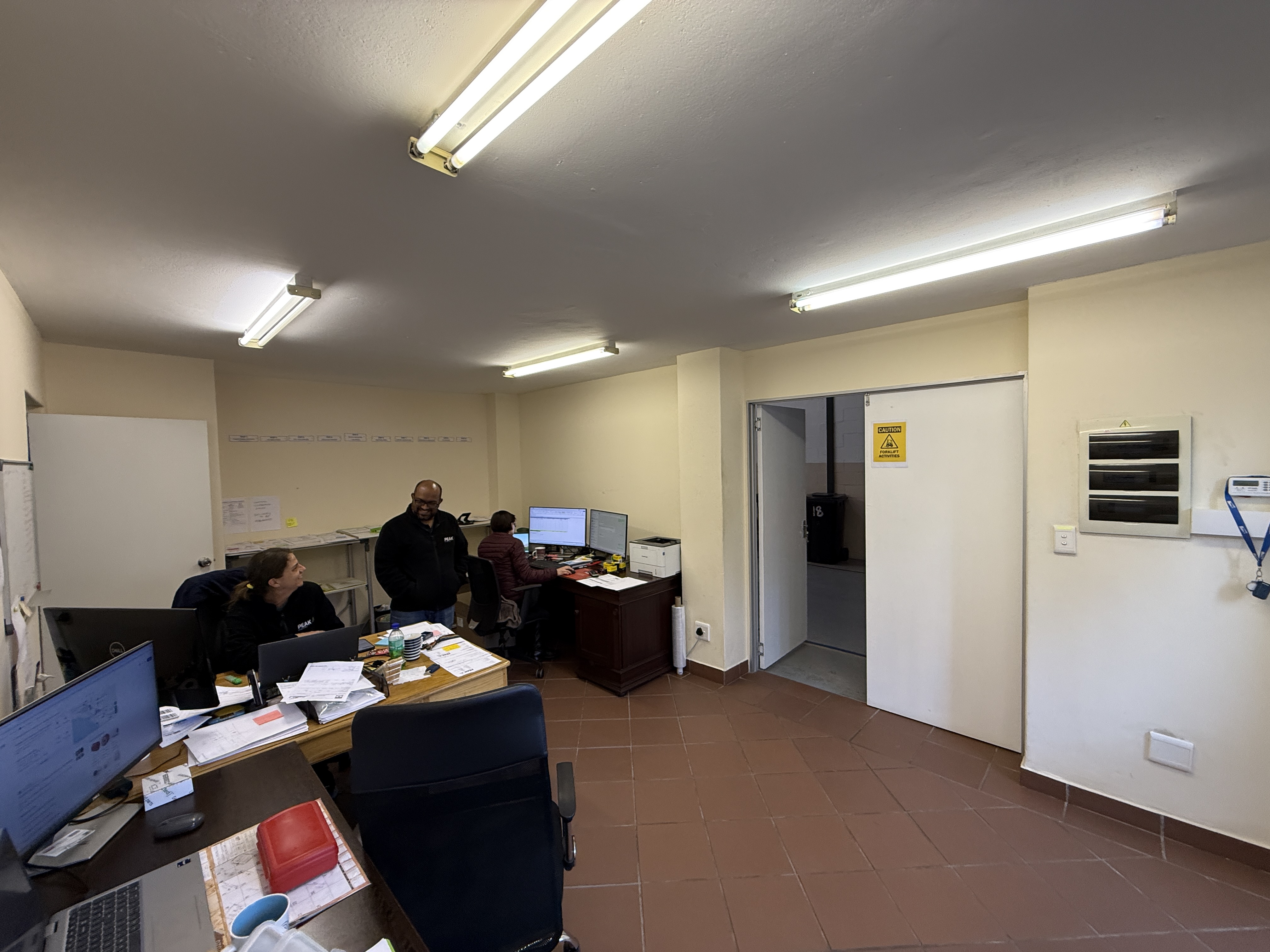 259m² Warehouse to rent at Meerlust Park - Asla Park in Strand