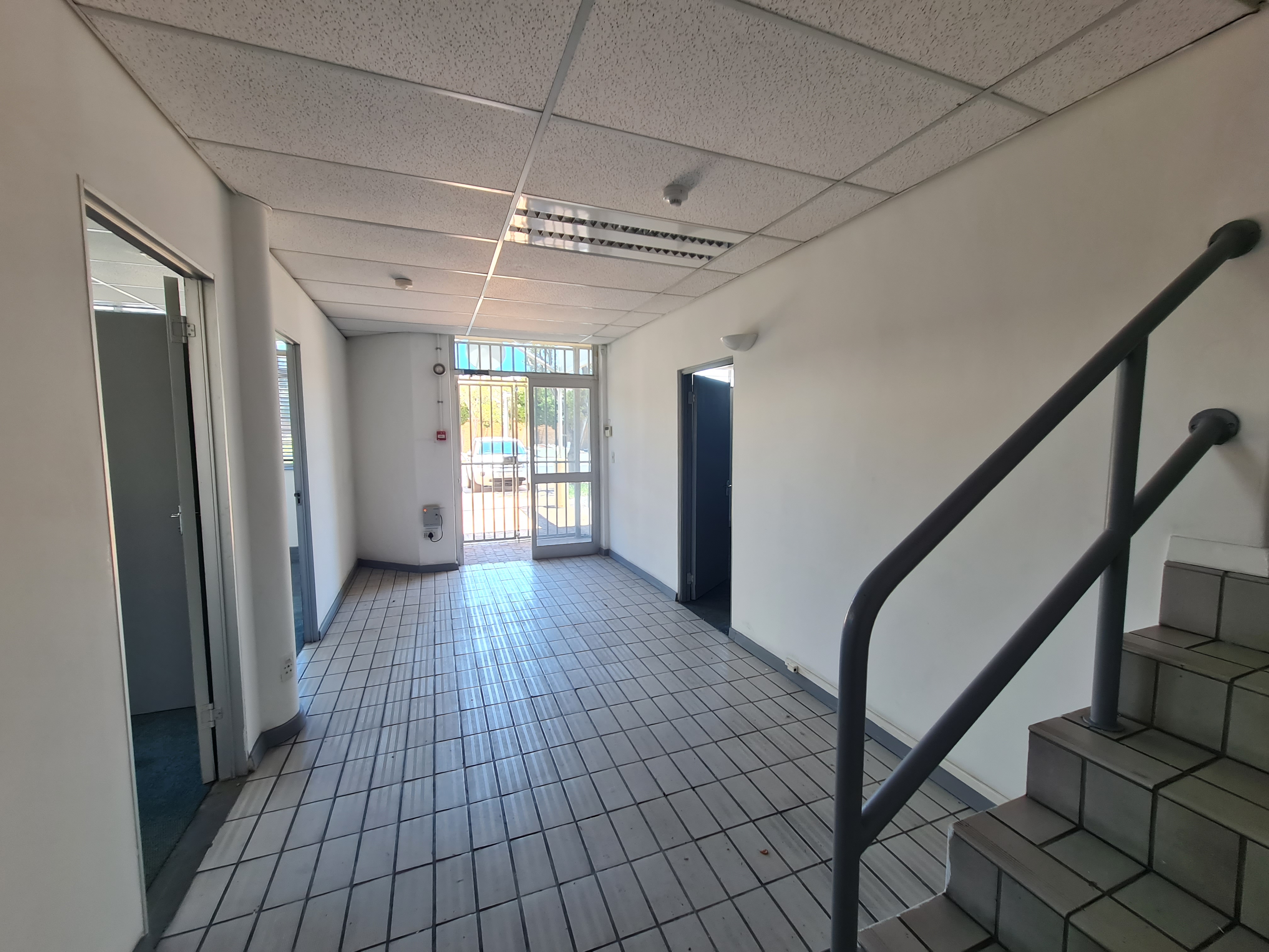 Warehouse to rent at Montague Gardens Industrial Park in Montague Gardens