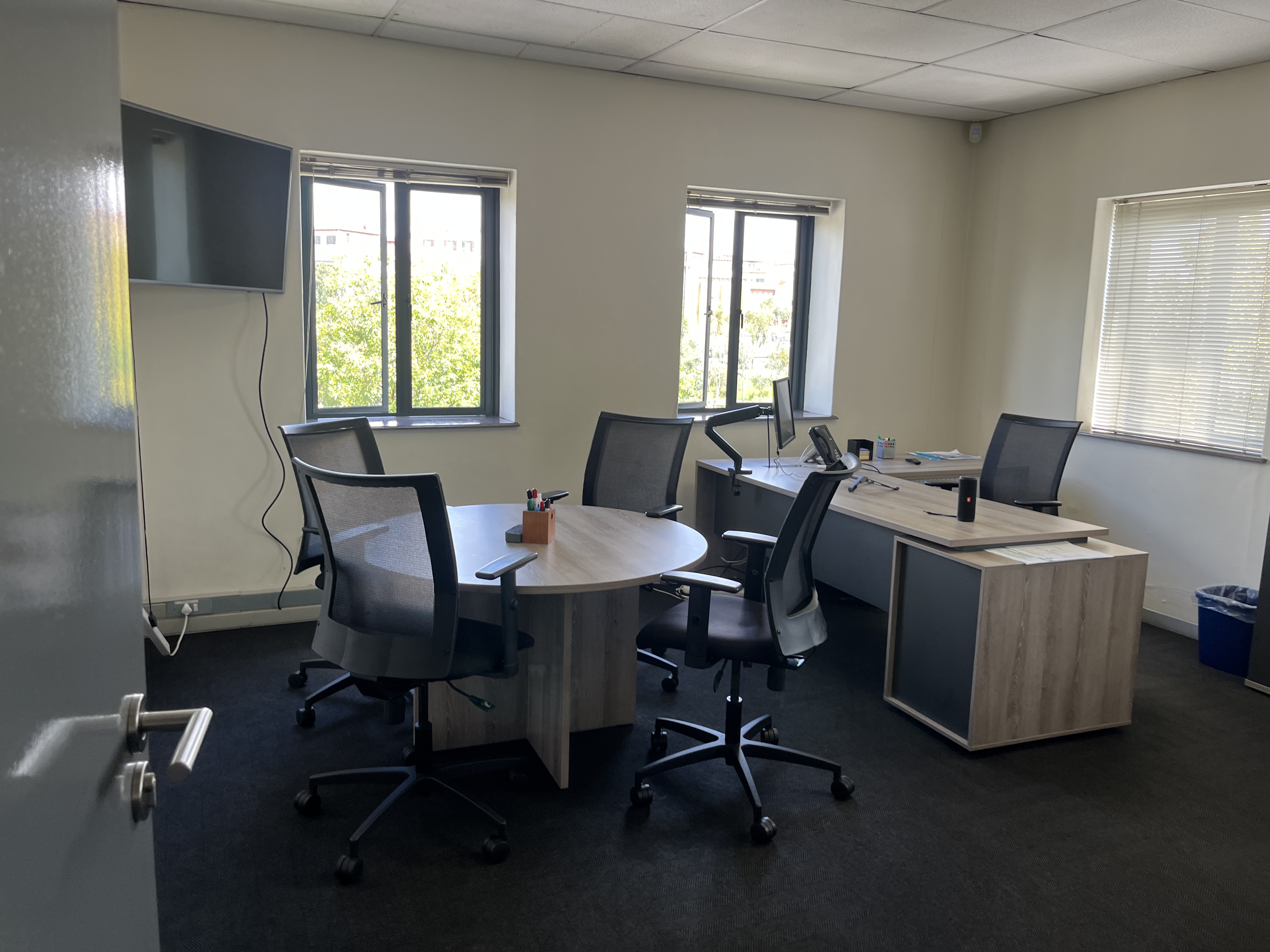 790m² Office Space to rent at Pineslopes Shopping Centre in Fourways