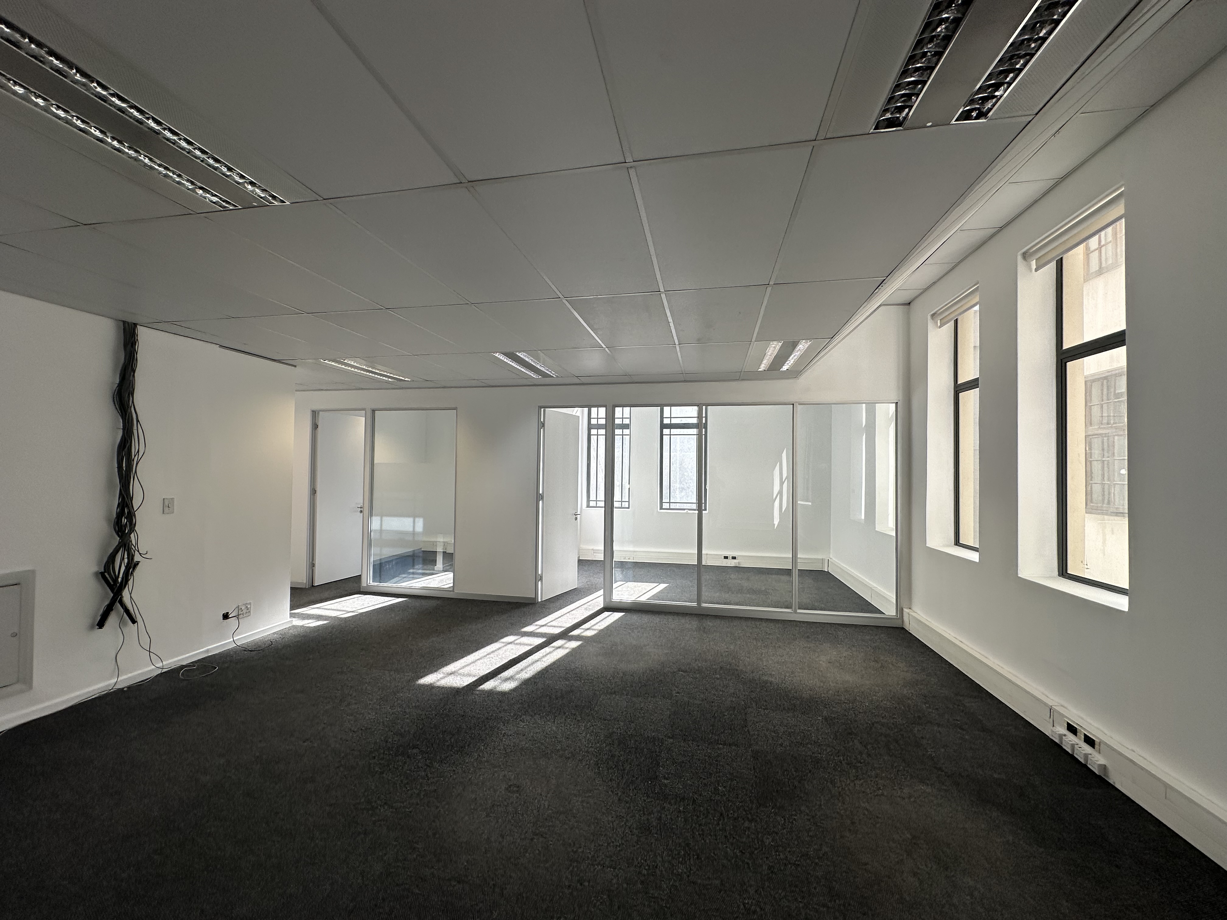 171m² Office Space to rent at Salga House in Cape Town CBD