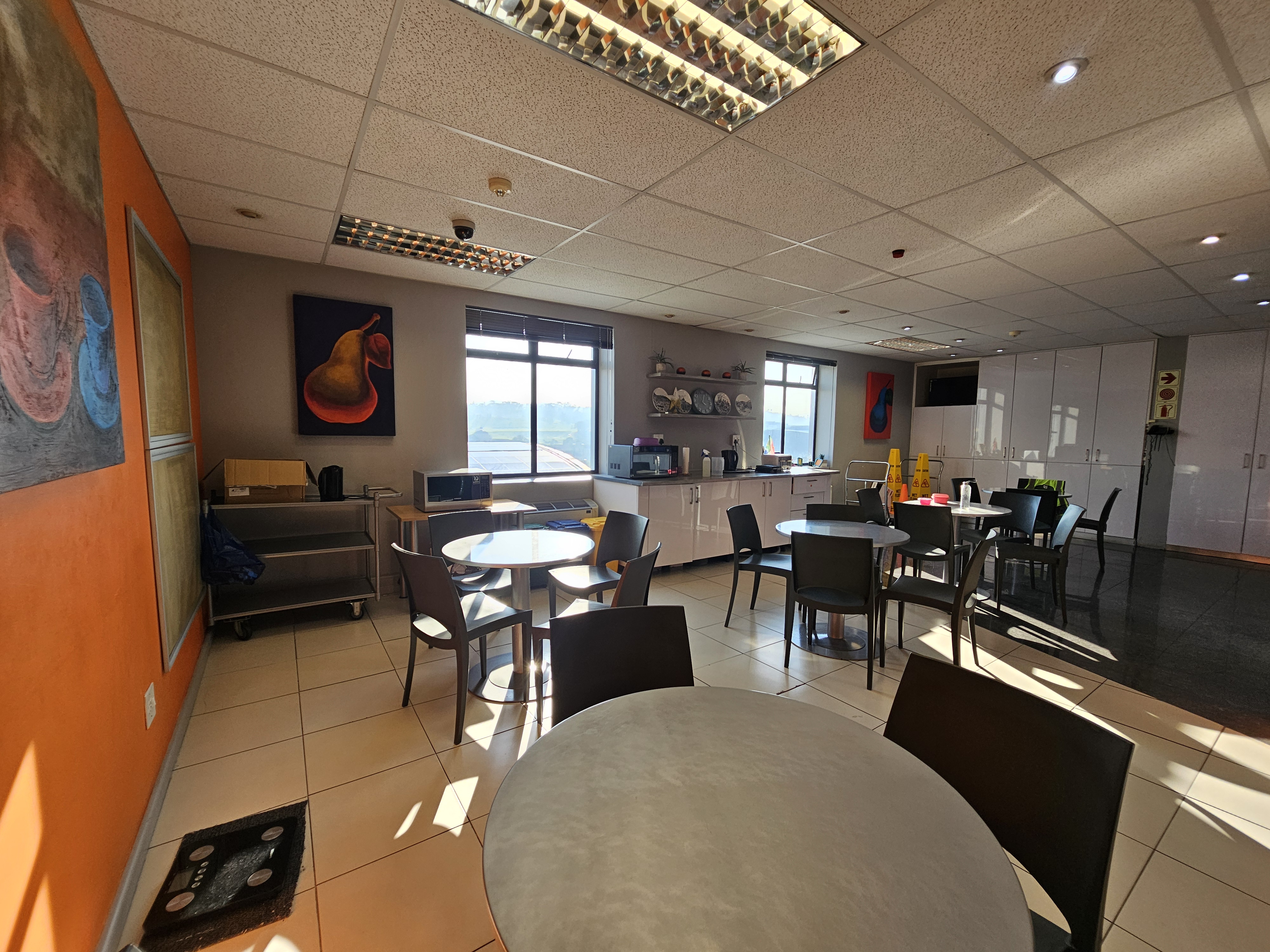 1 067m² Office Space to rent at Tyger Valley Chambers 2 in Tyger Valley