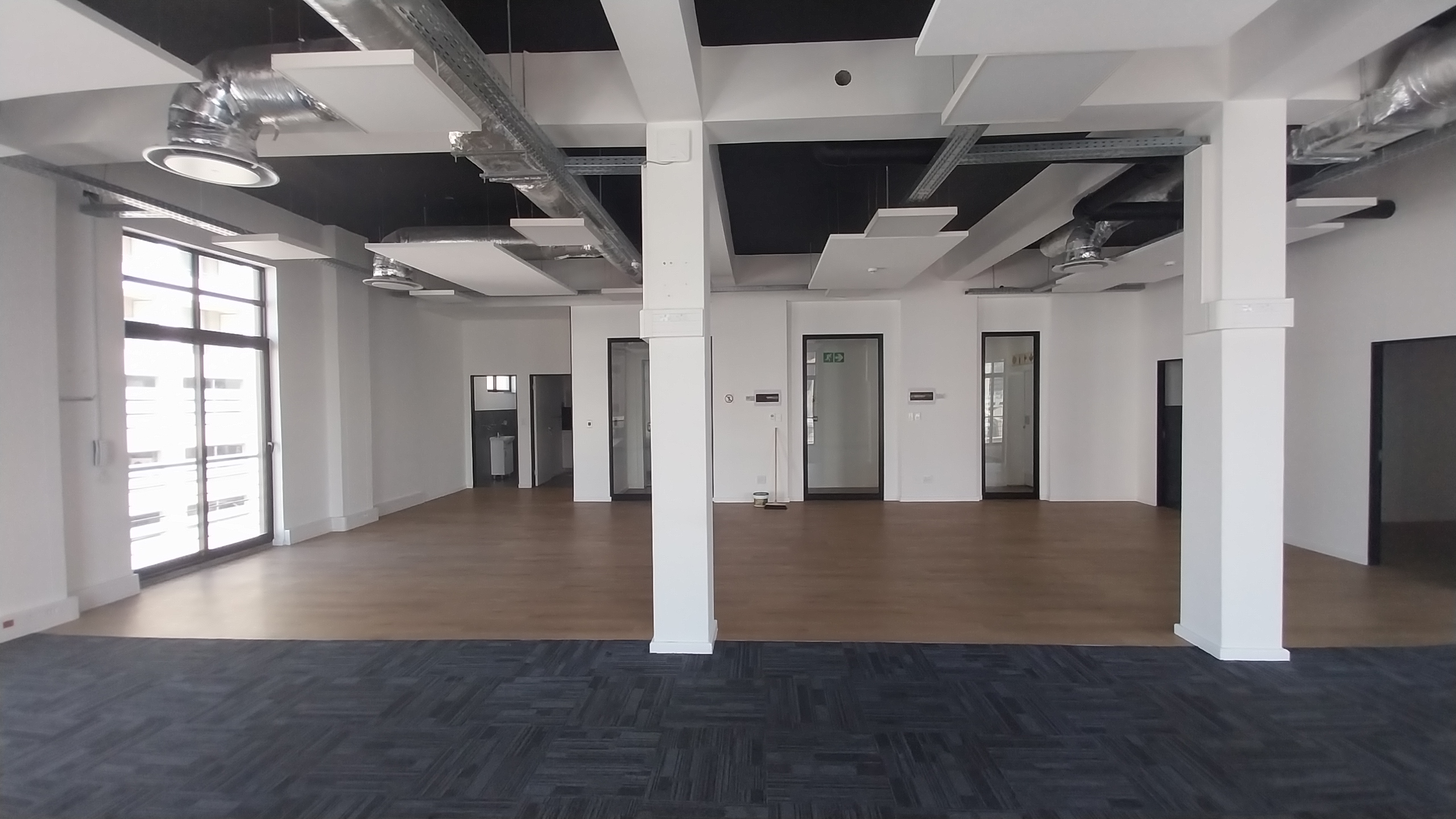 215m² Office Space to rent at 172 Long Street in Cape Town CBD