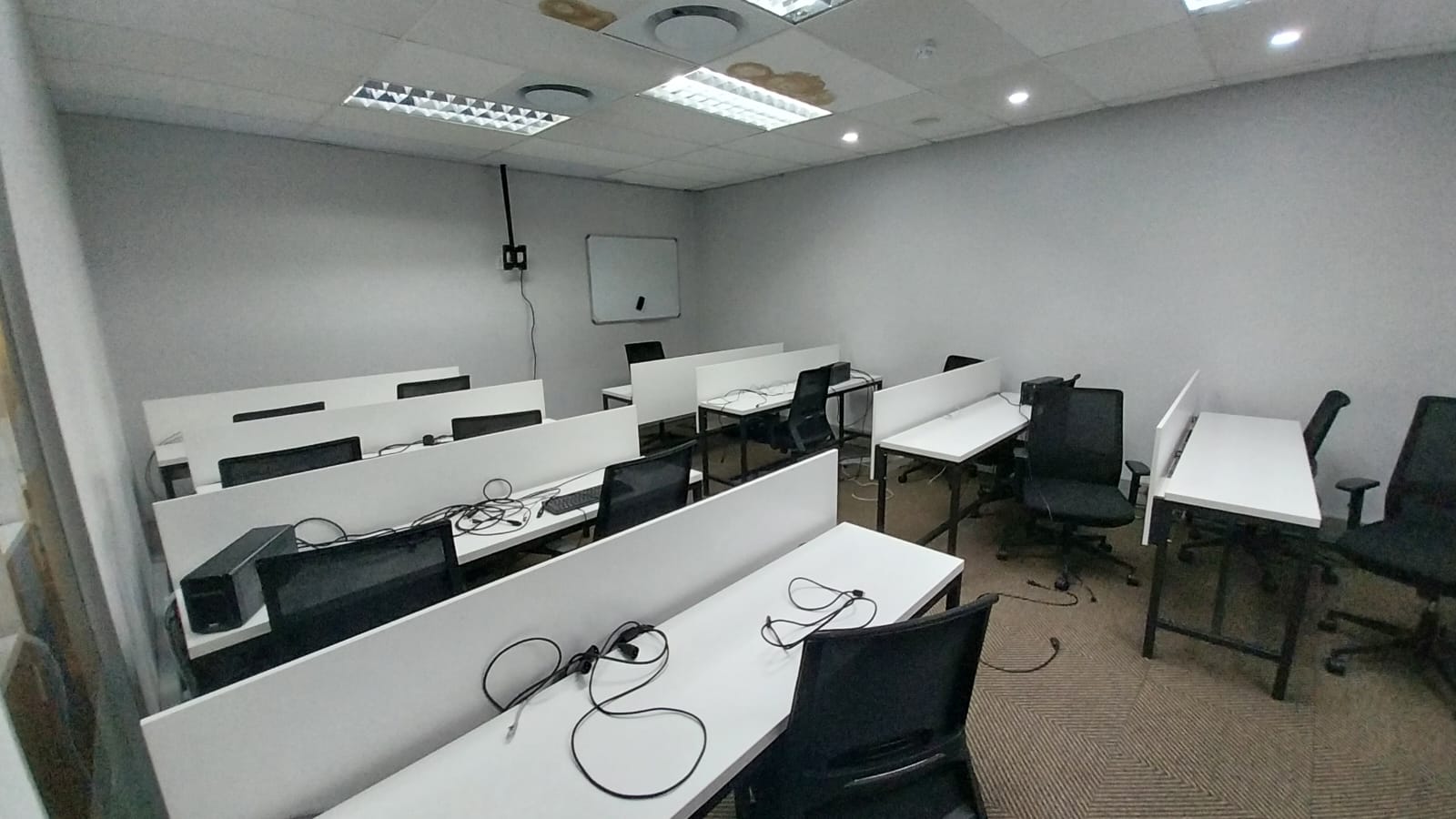 1 516m² Office Space to rent at 22 Long Street in Cape Town CBD