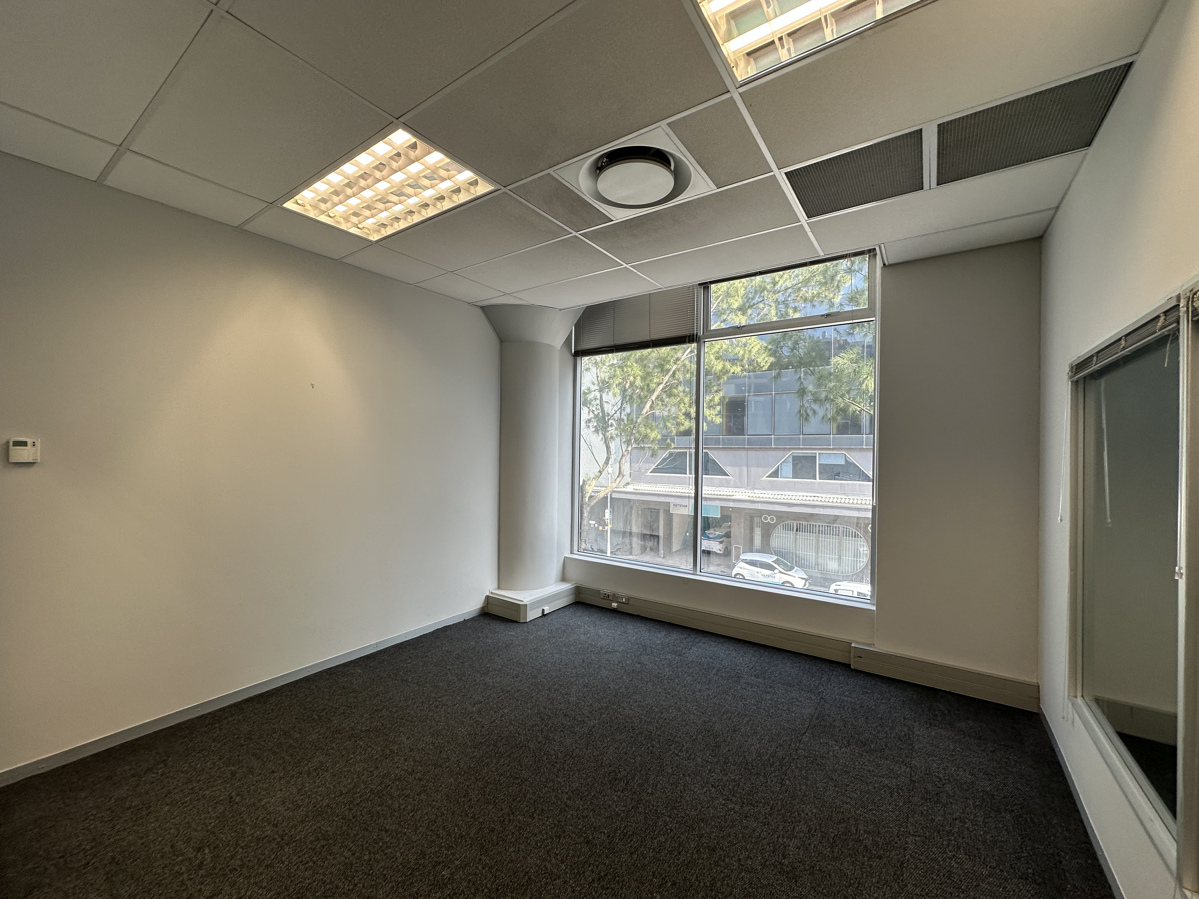 279m² Office Space to rent at 31 Martin Hammerschlag in Foreshore