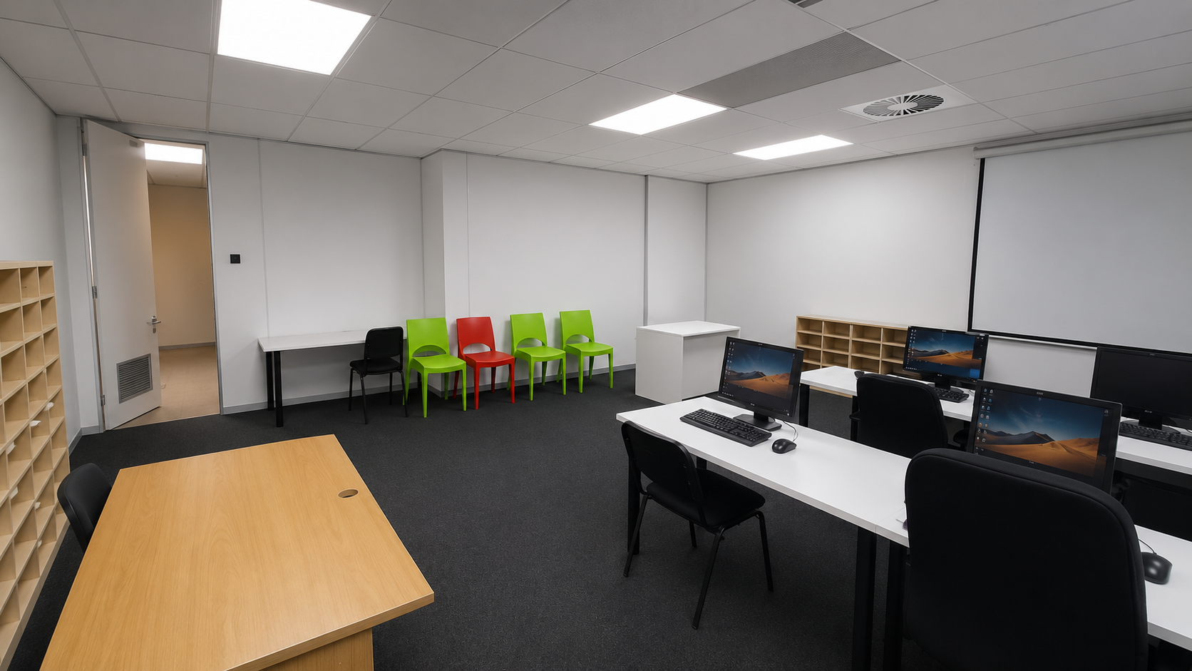 1 468m² Office Space to rent at 9 Long Street in Cape Town CBD
