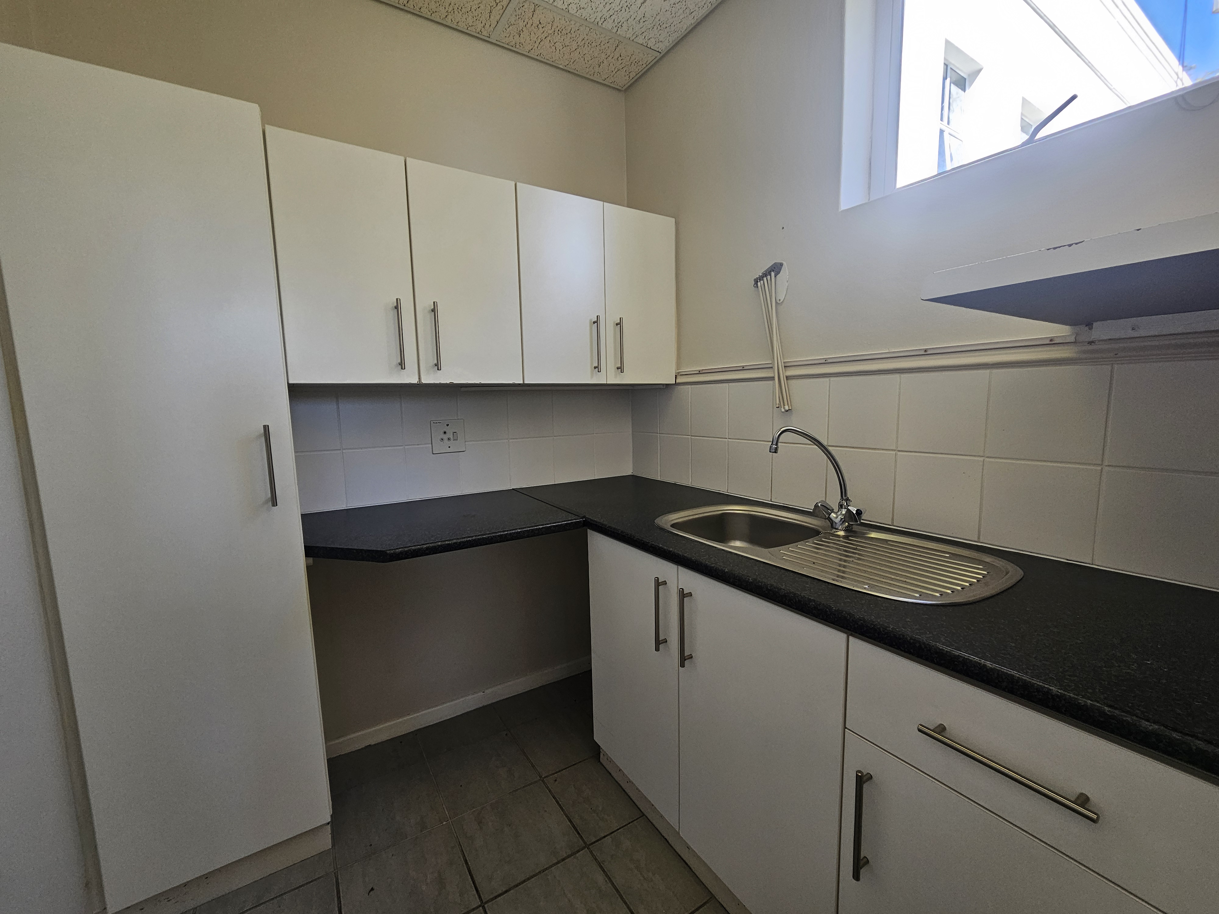 325m² Office Space to rent at Brandwacht Office Park in Brandwacht