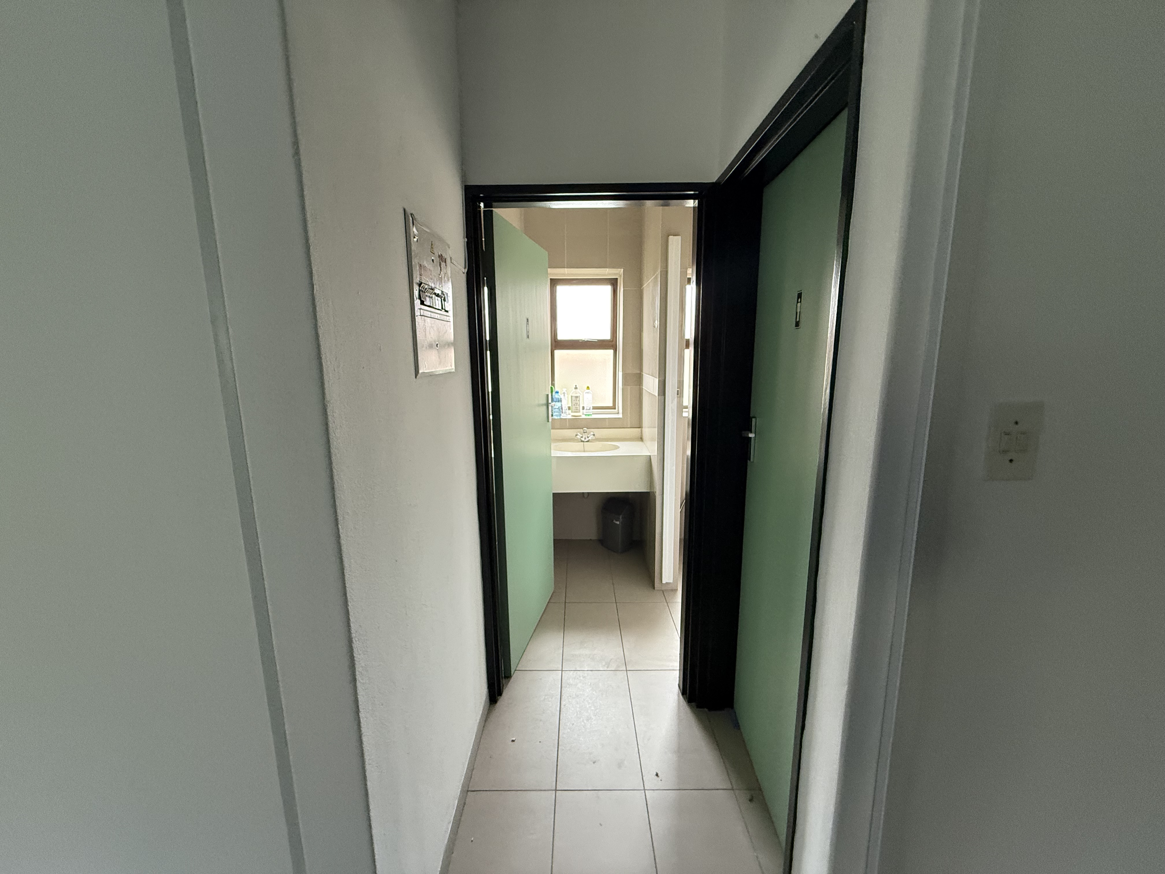 123m² Office Space to rent at Clareview Business Park in Claremont