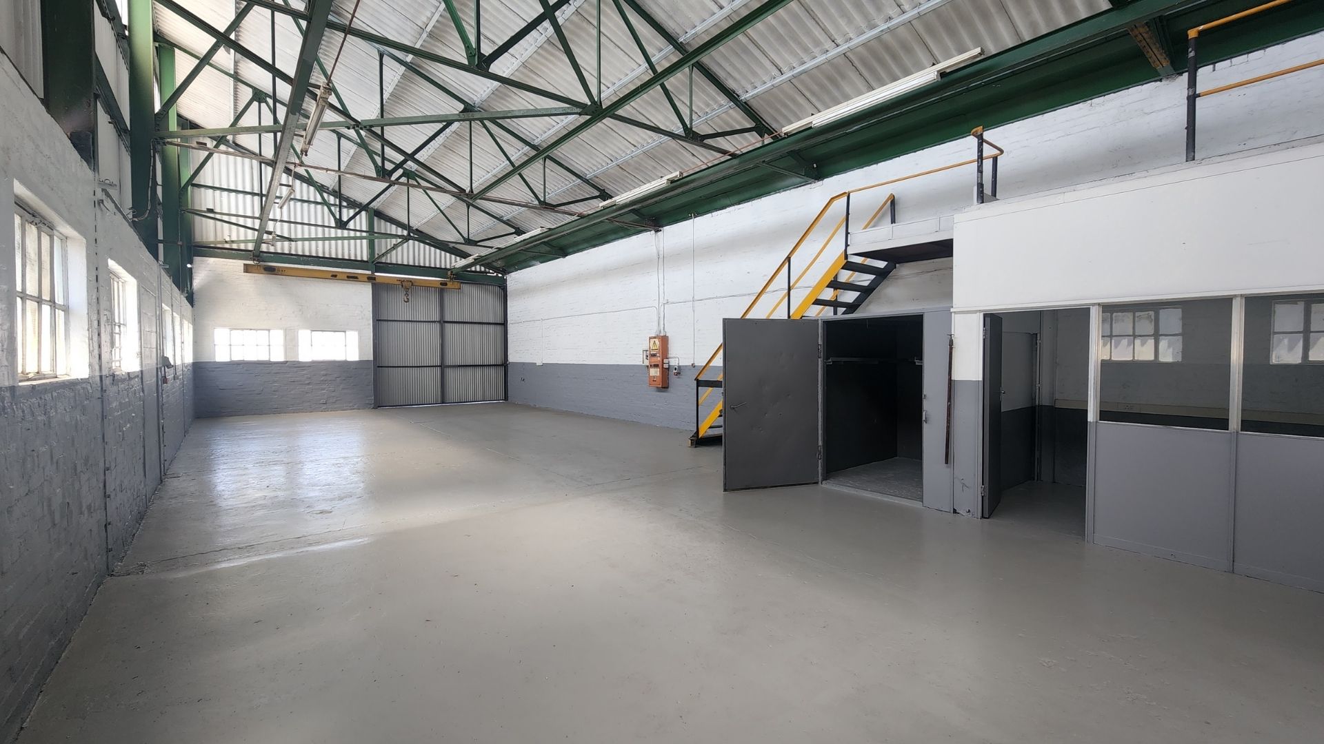 Warehouse to rent at Consani Industrial Park in Elsies River
