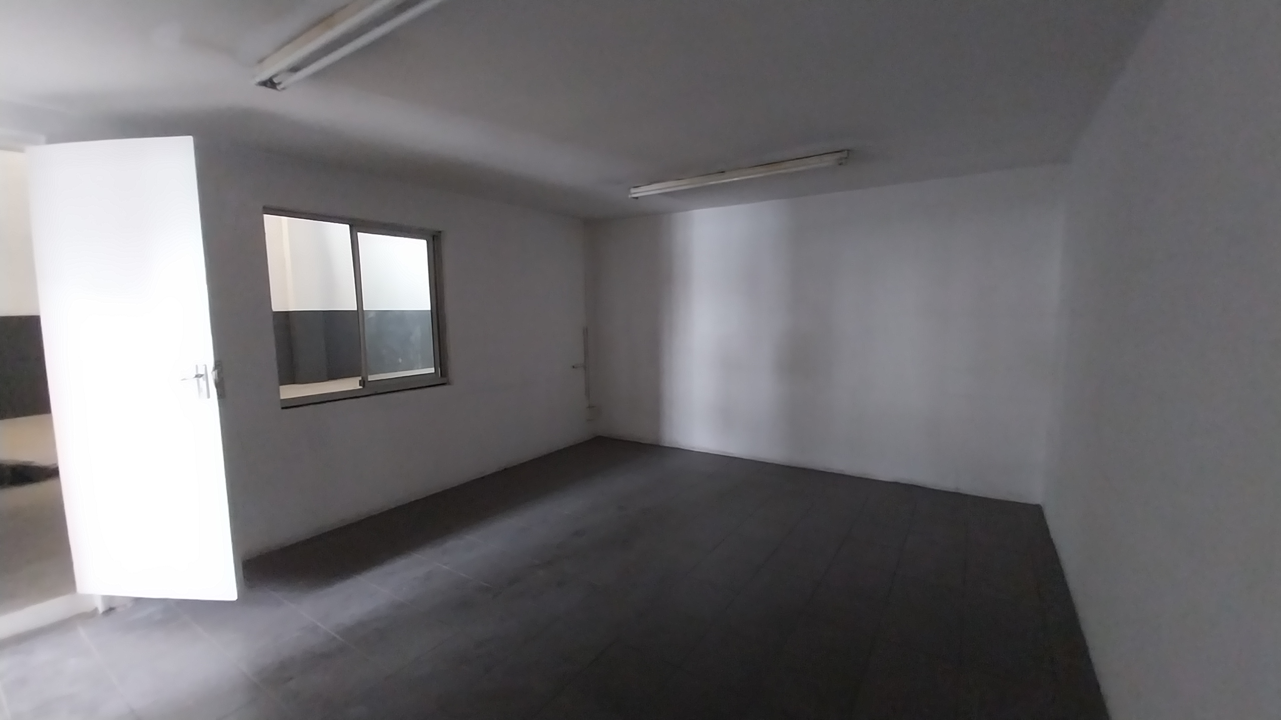 Warehouse to rent at Gunners Factory Park in Epping Industrial