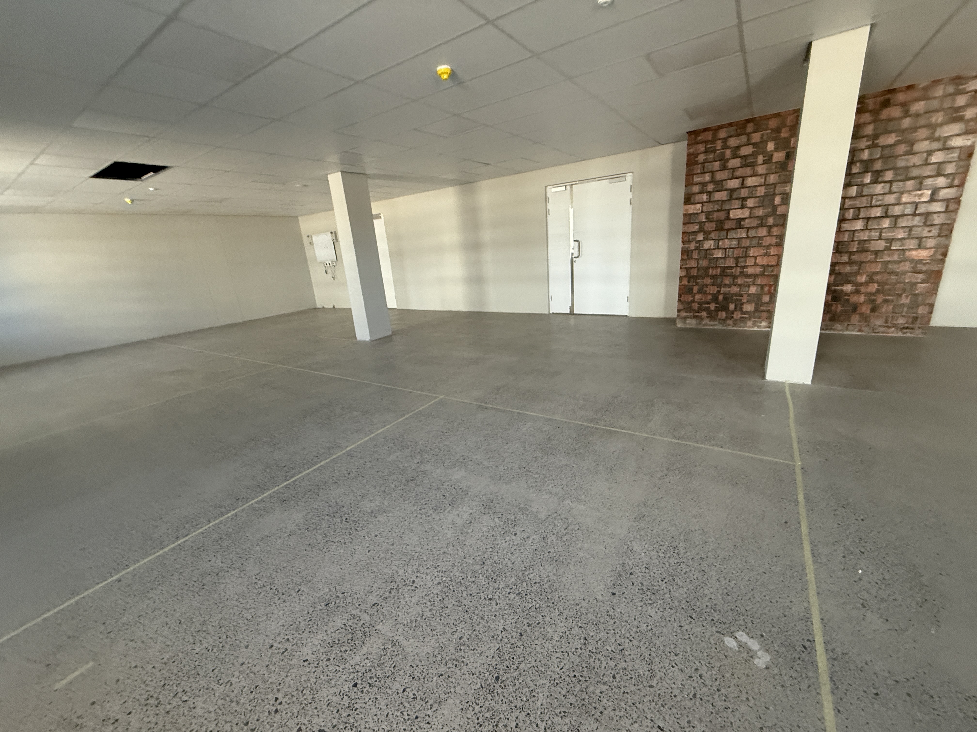 77m² Office Space to rent at Halo Medical Suites Paardevlei in Paardevlei
