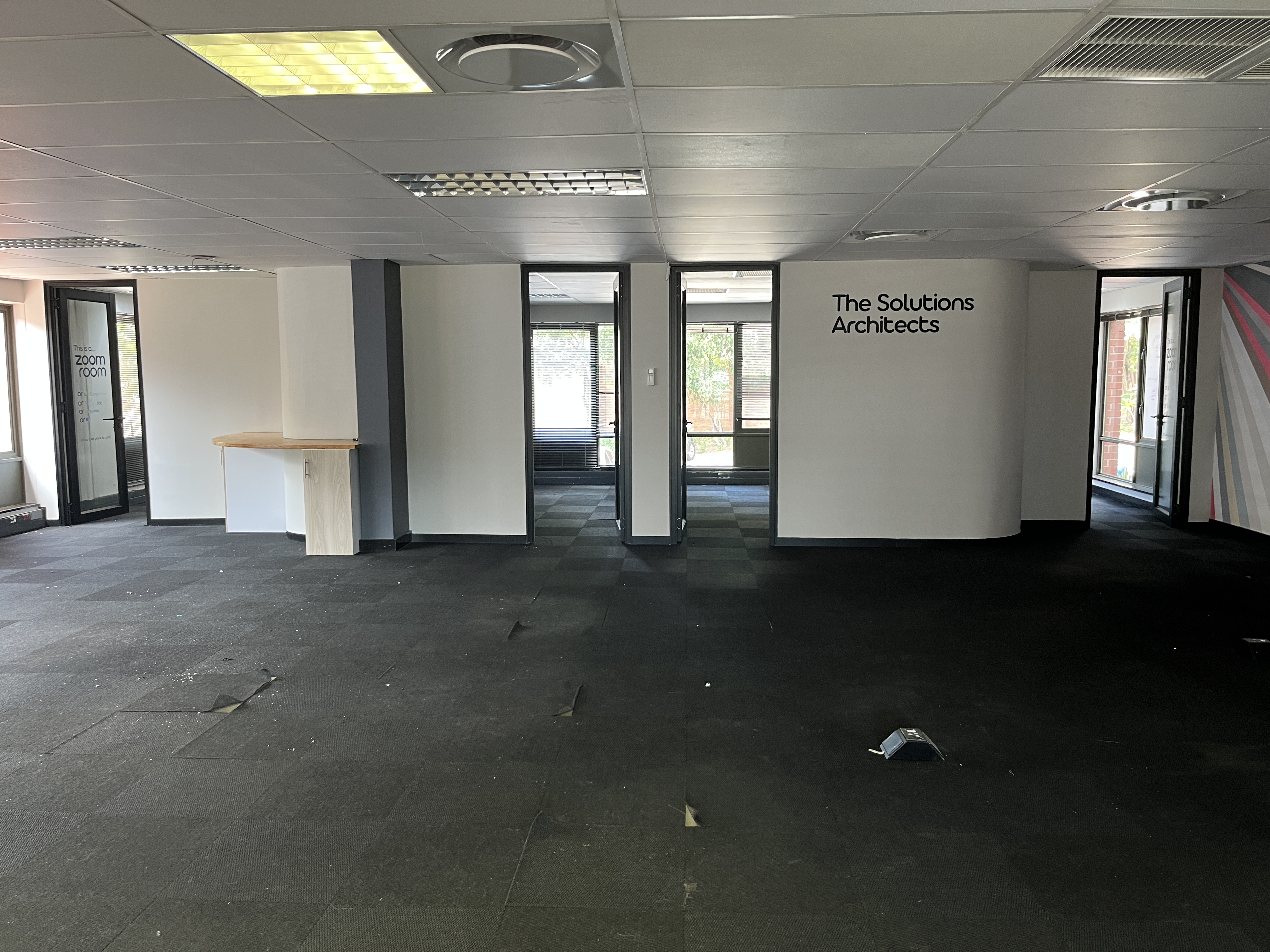 331m² Office Space to rent at Little Fourways Office Park in Magaliessig