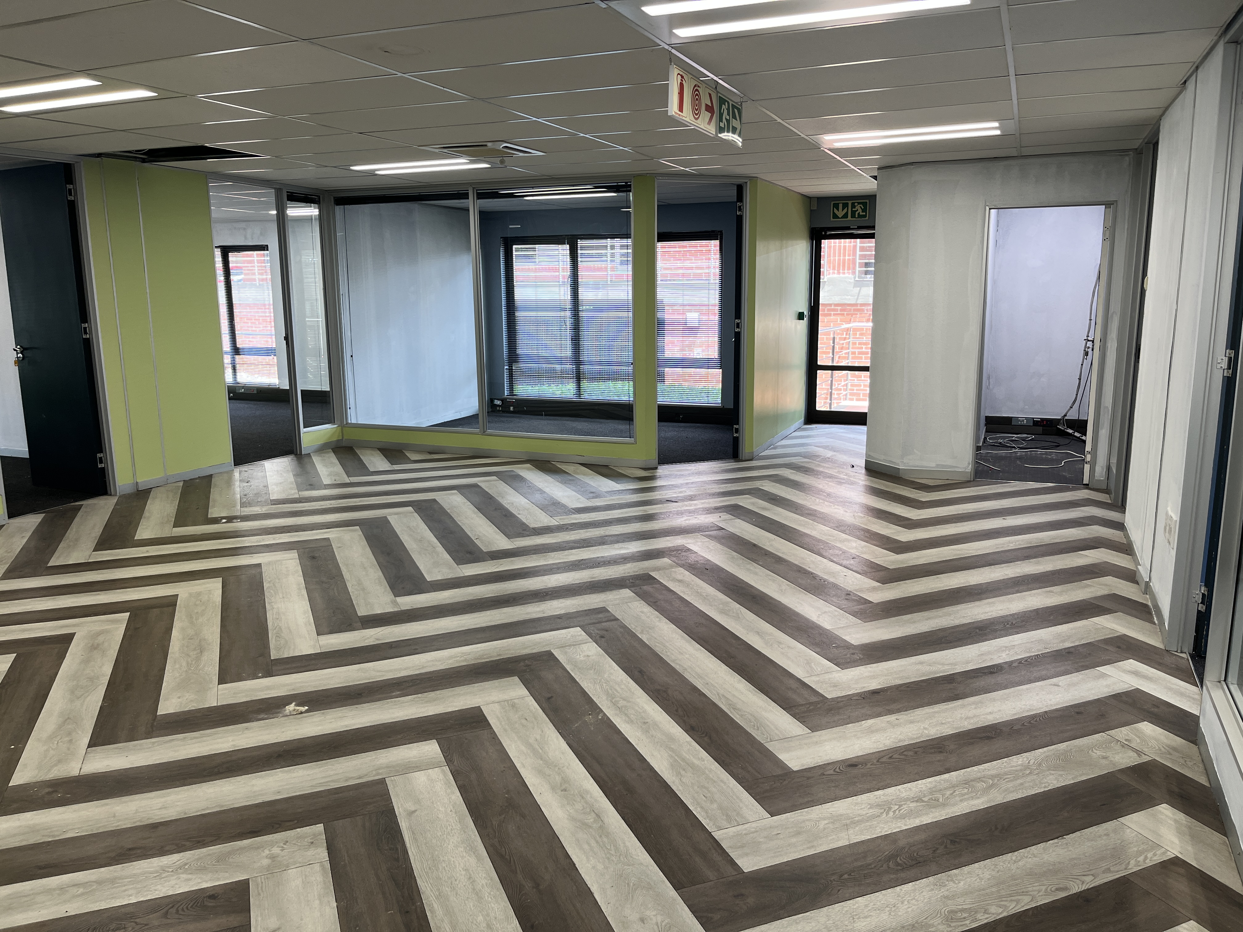 345m² Office Space to rent at Little Fourways Office Park in Magaliessig