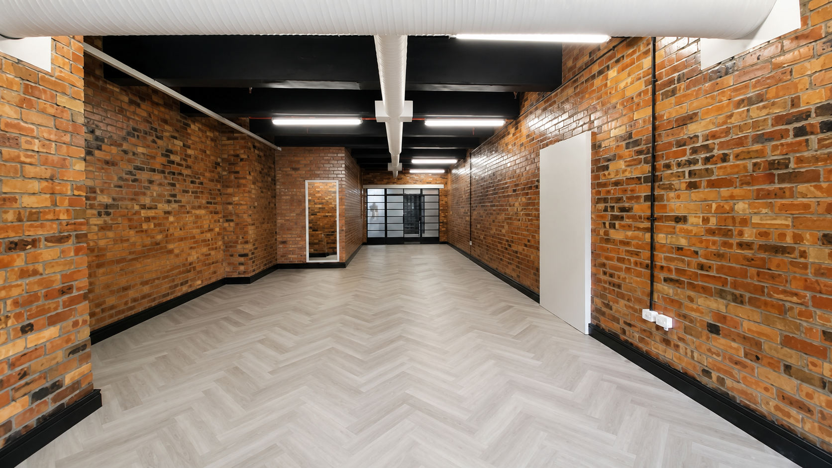 99m² Office Space to rent at Manhattan Place in Cape Town CBD