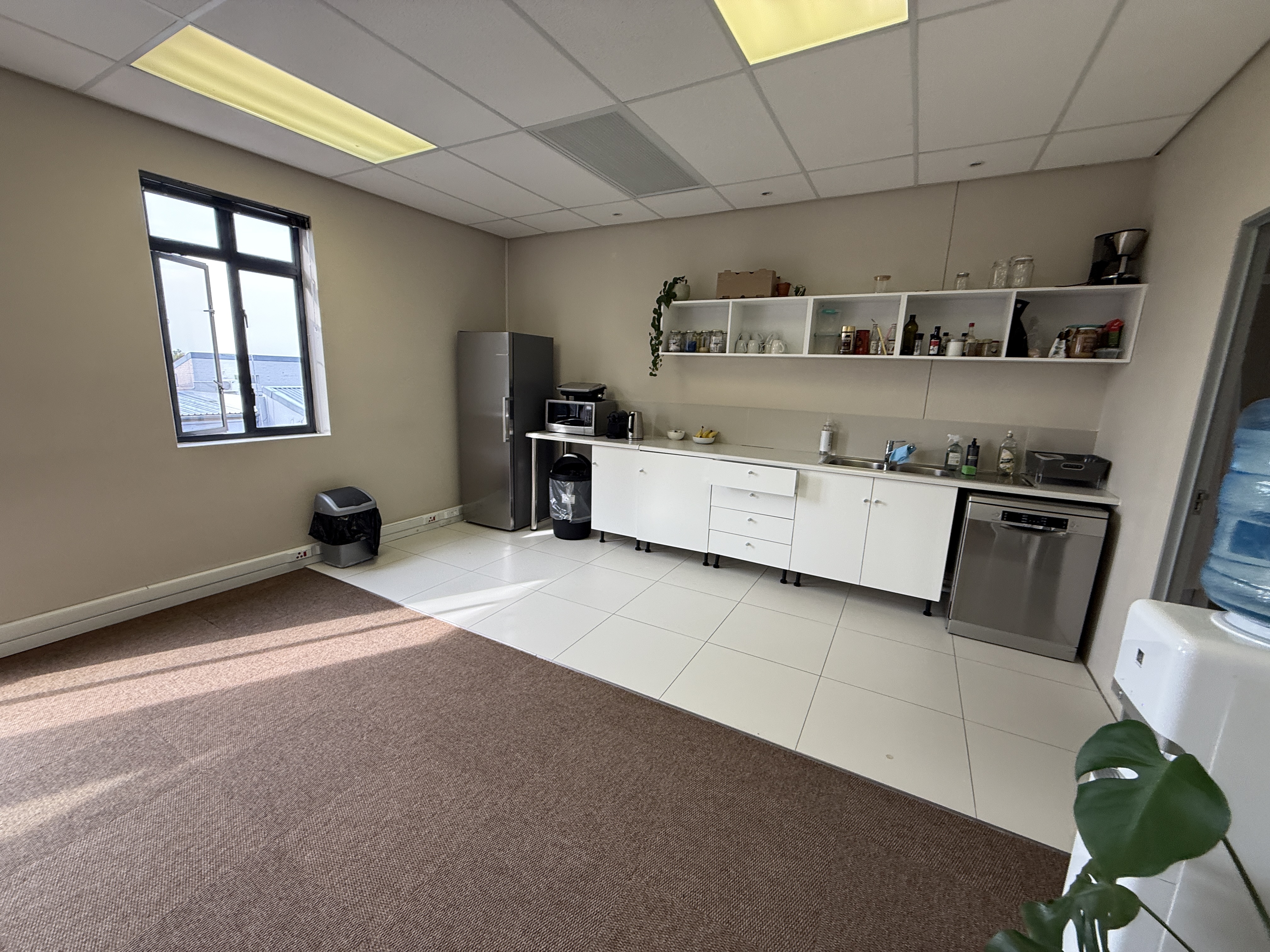 Office Space to rent at Miltons Way in Westlake